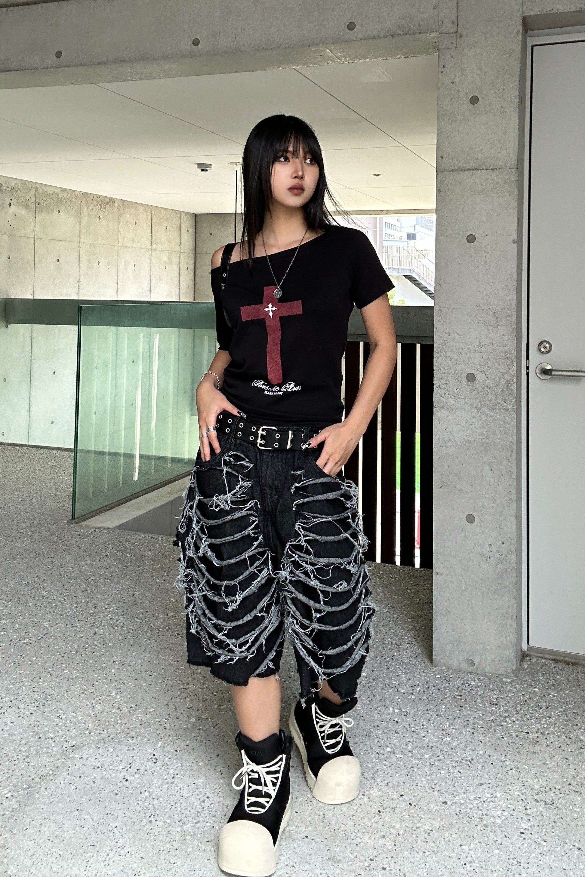 destroyed denim half pants KSG19309