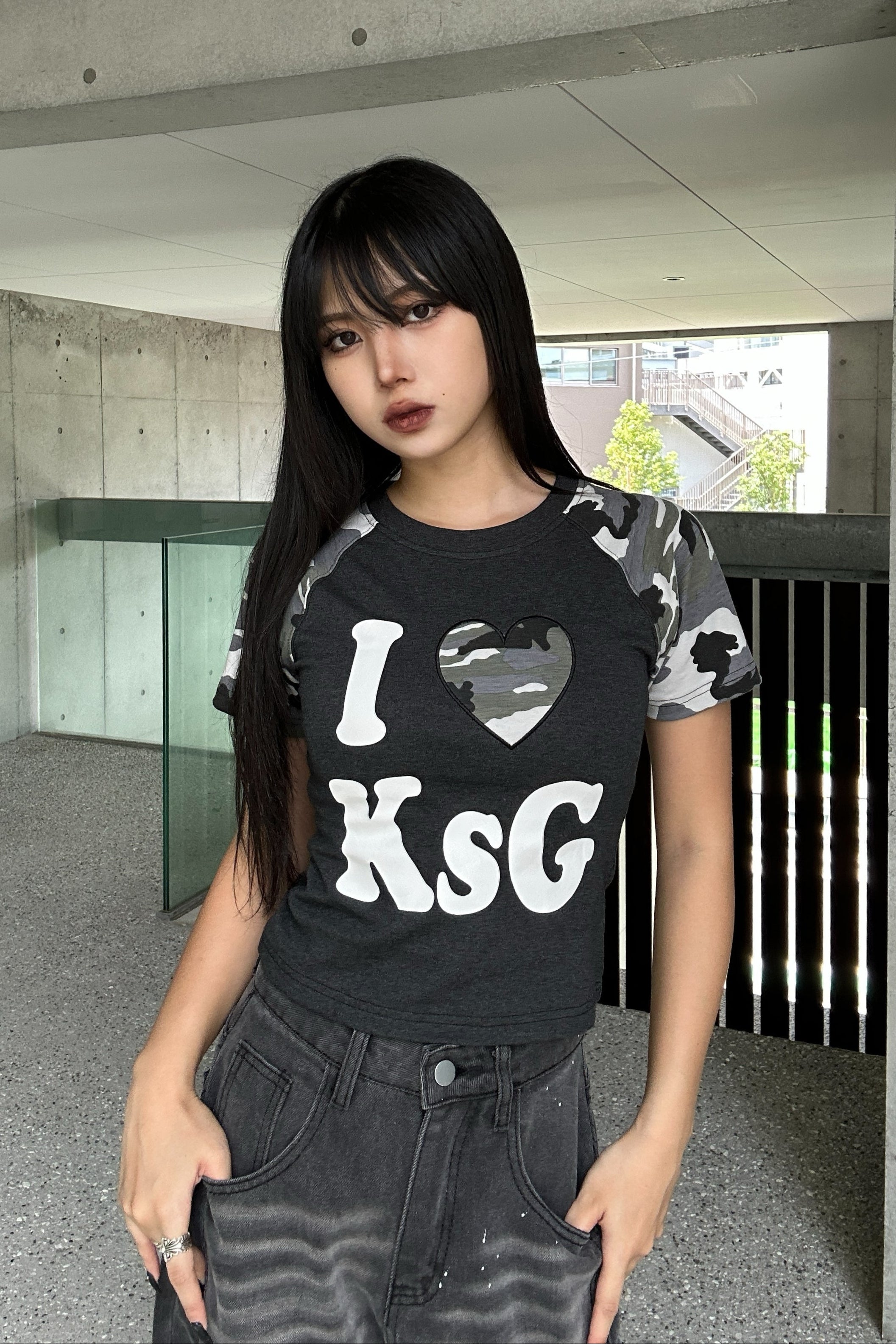 カモフラージュLOVEクロップドTシャツ KSG20930