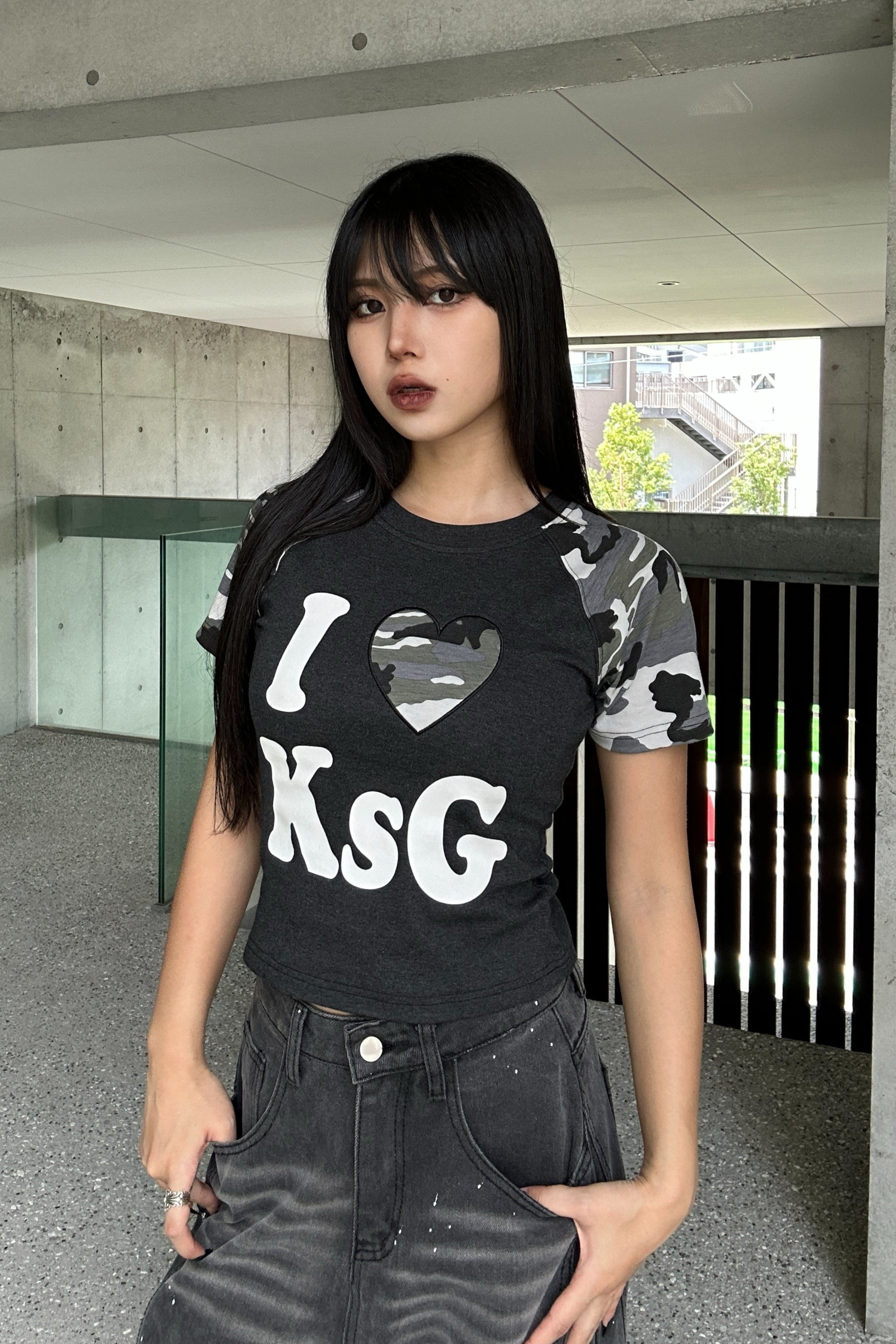 カモフラージュLOVEクロップドTシャツ KSG20930