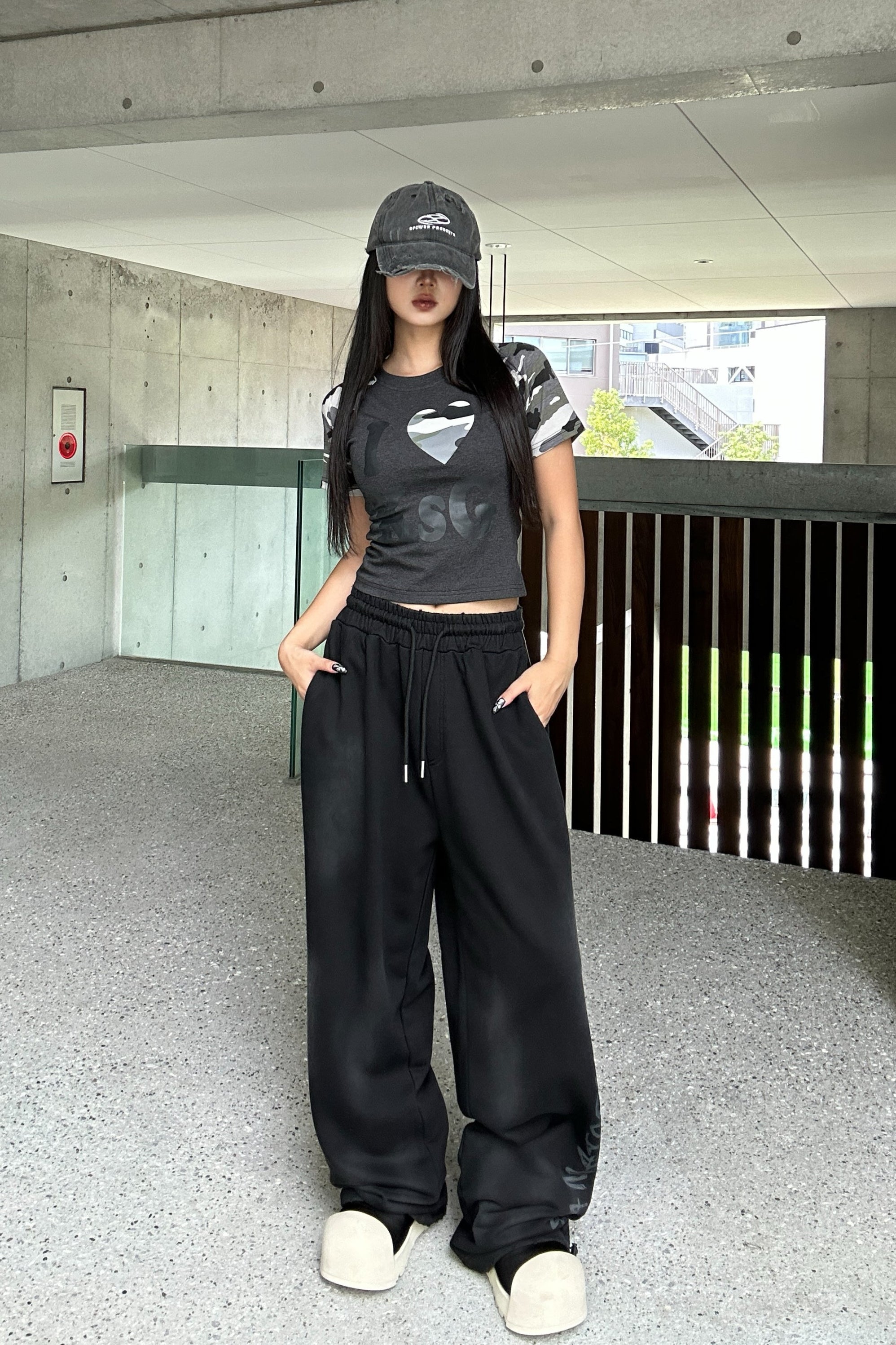 カモフラージュLOVEクロップドTシャツ KSG20930