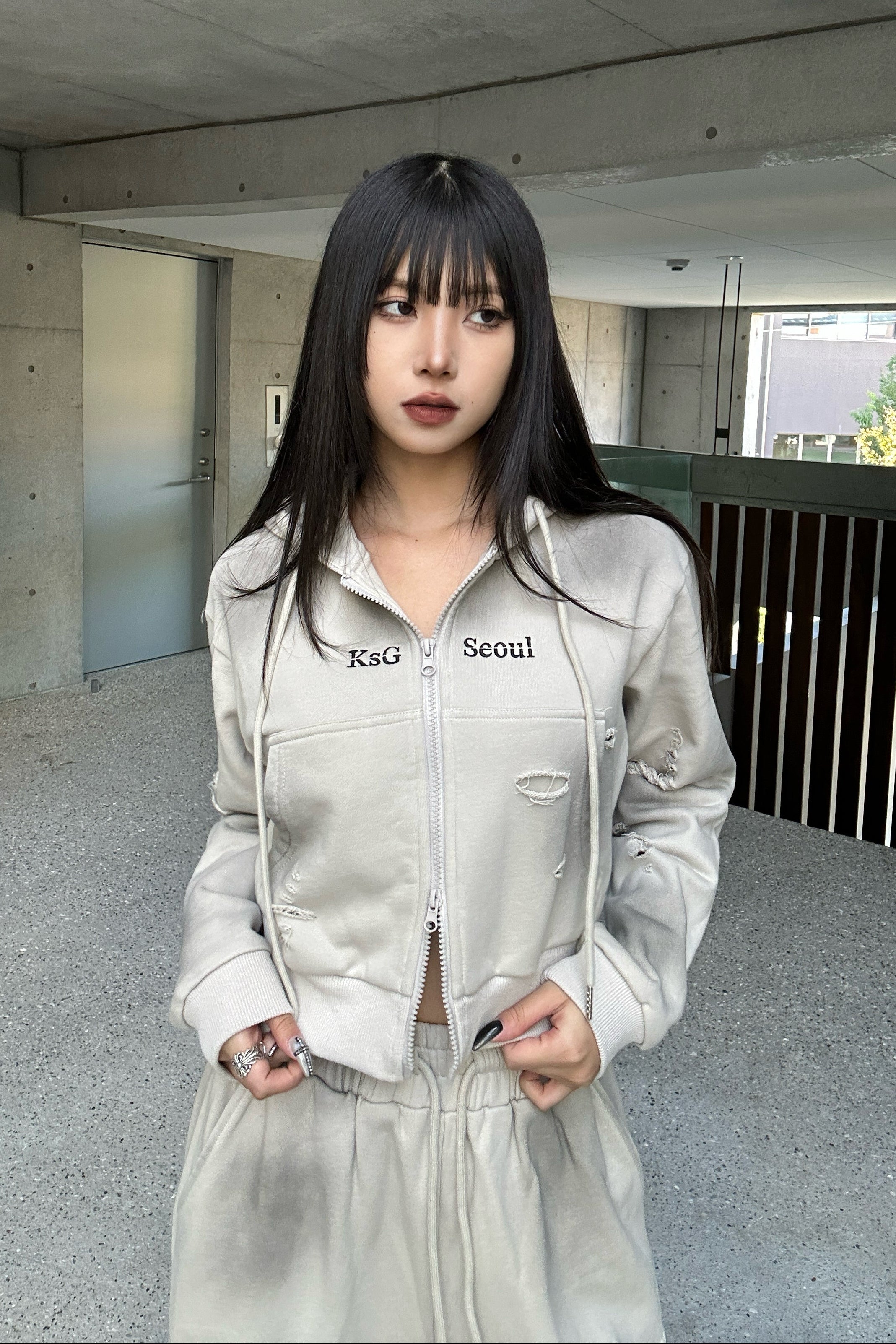 クロップドダブルジップダメージセットアップ KSG30046