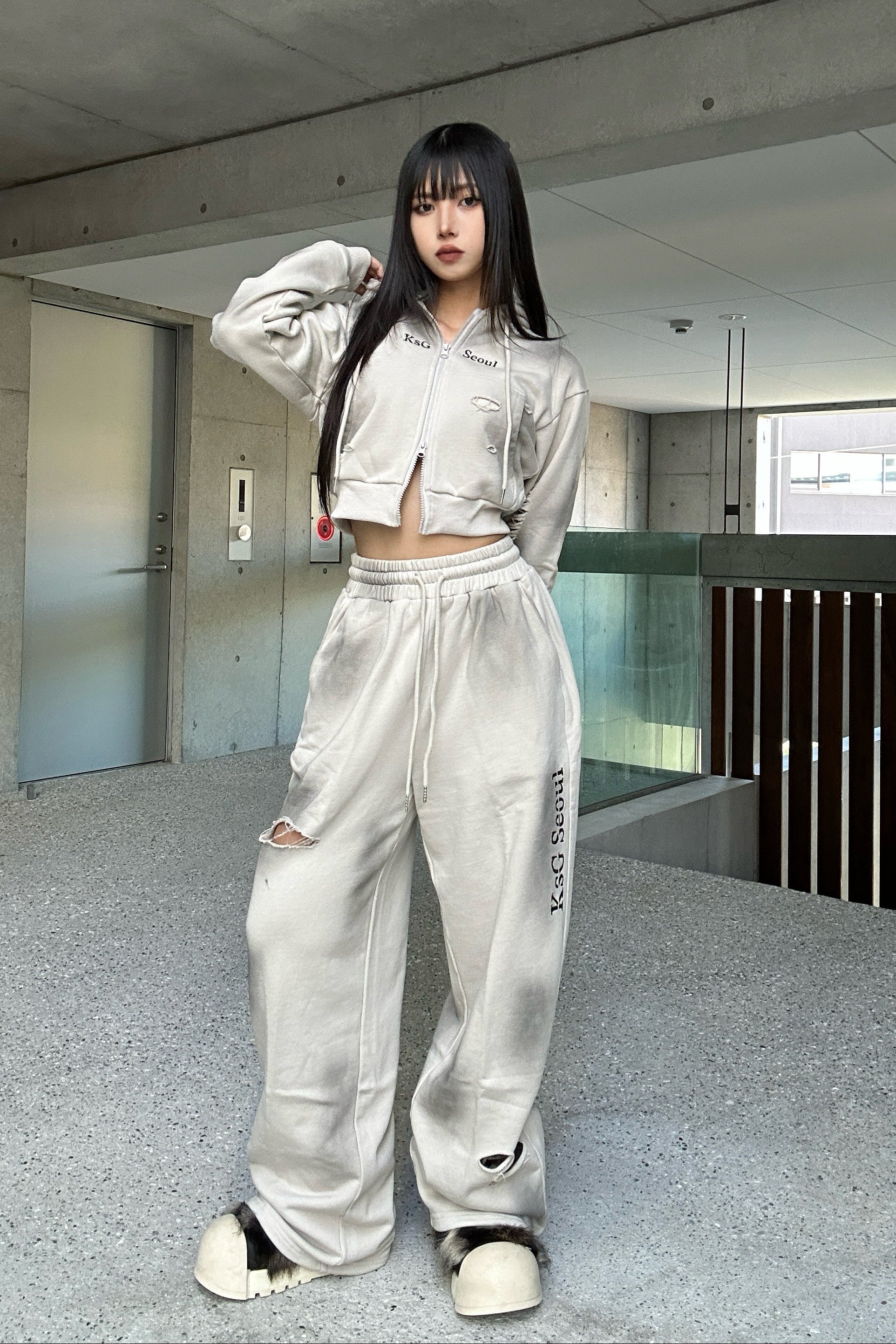 クロップドダブルジップダメージセットアップ KSG30046