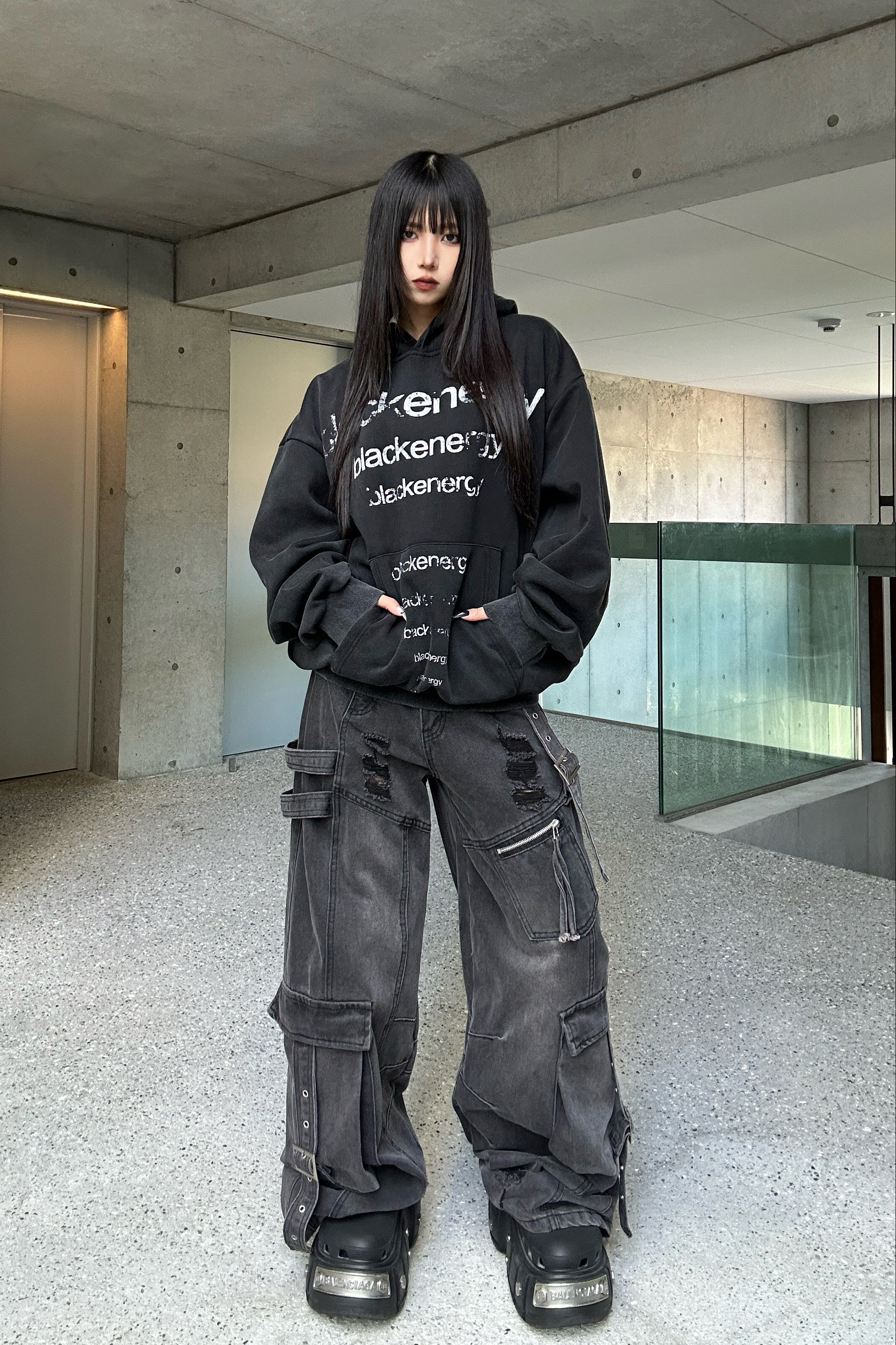 ブラックエナジーオーバーフーディー KSG21042