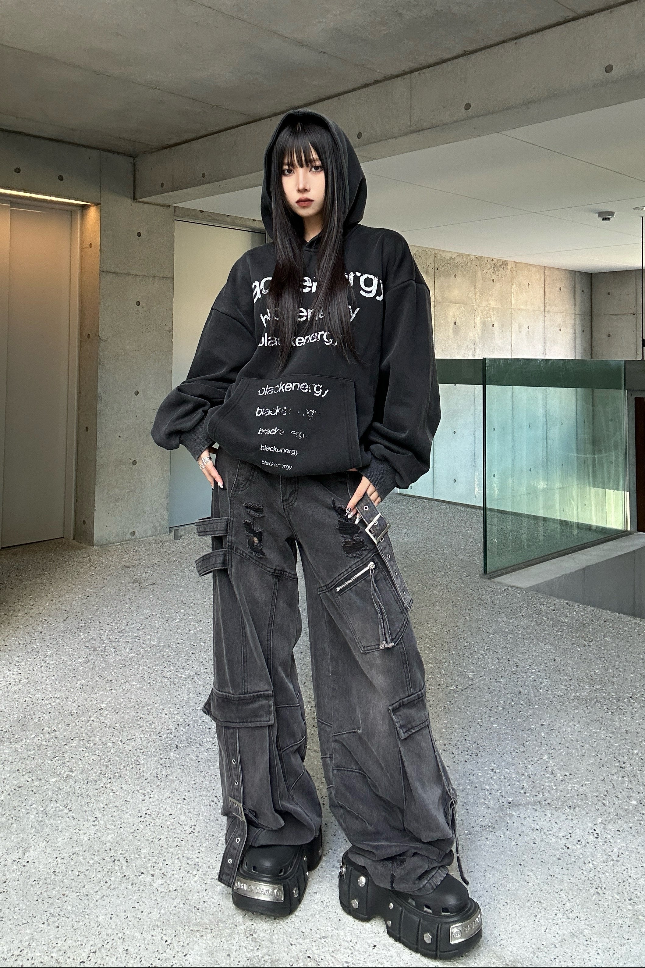 ブラックエナジーオーバーフーディー KSG21042