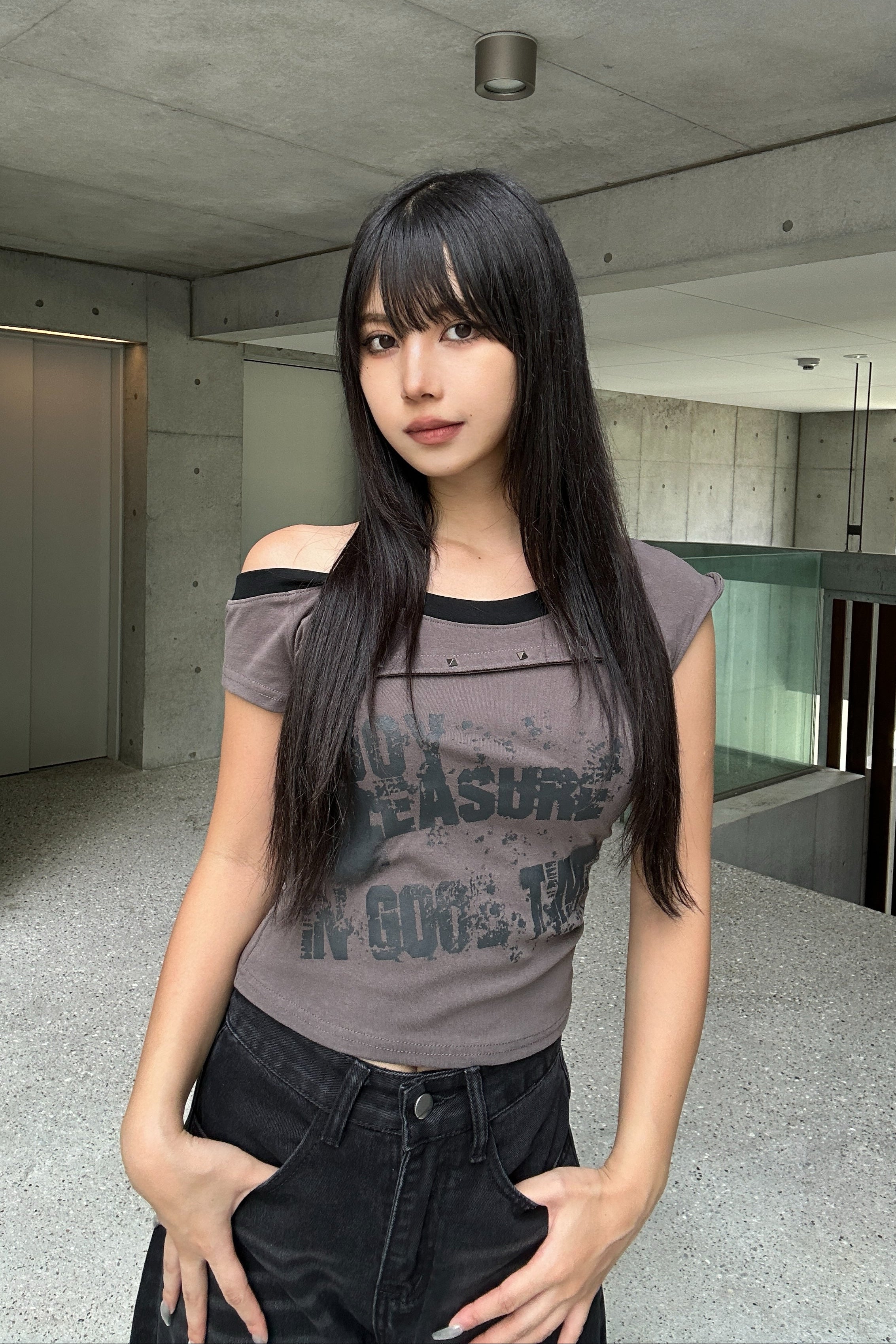 studs halter layered neck T KSG20914