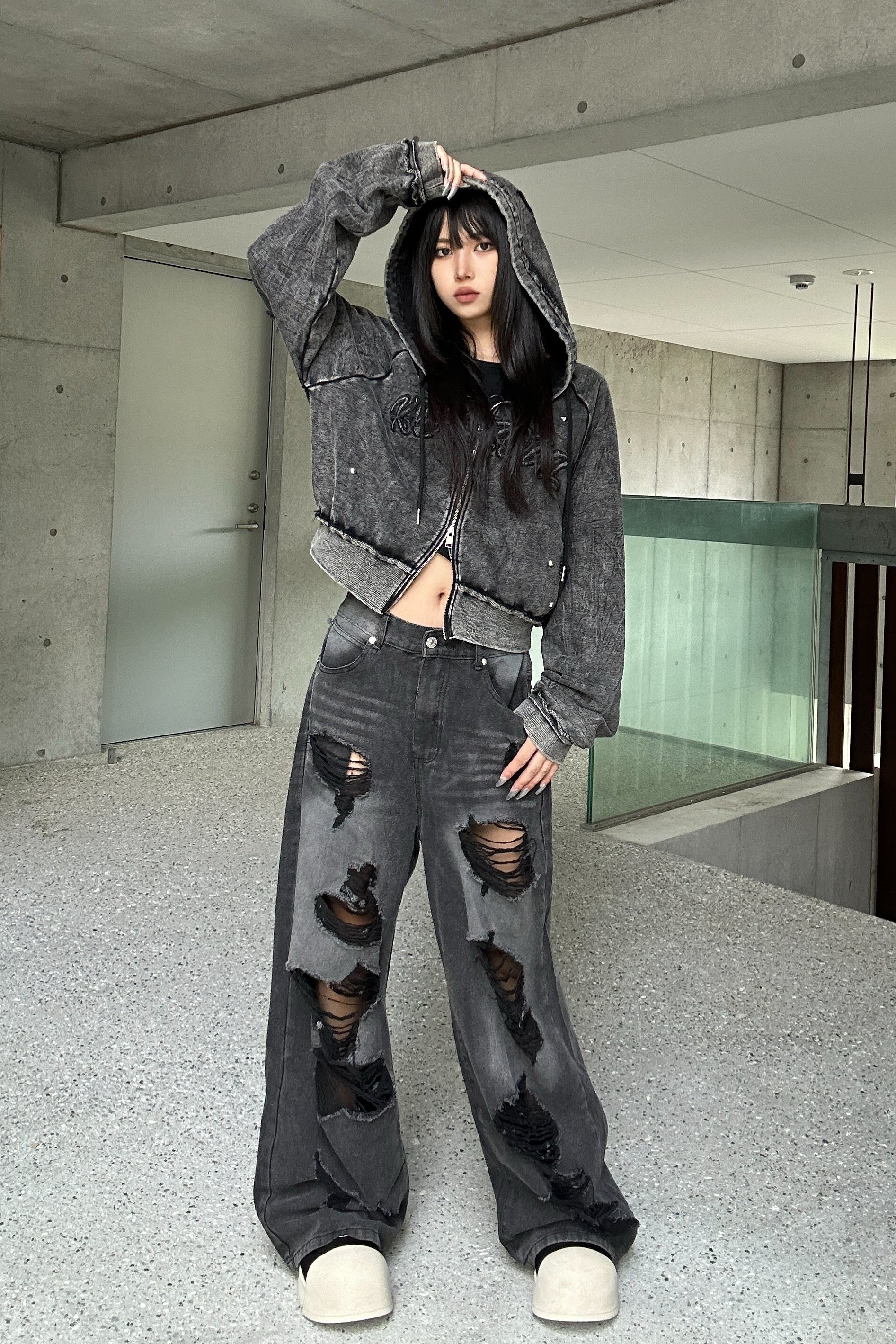 クロップドスタッズダメージフーディー KSG20933