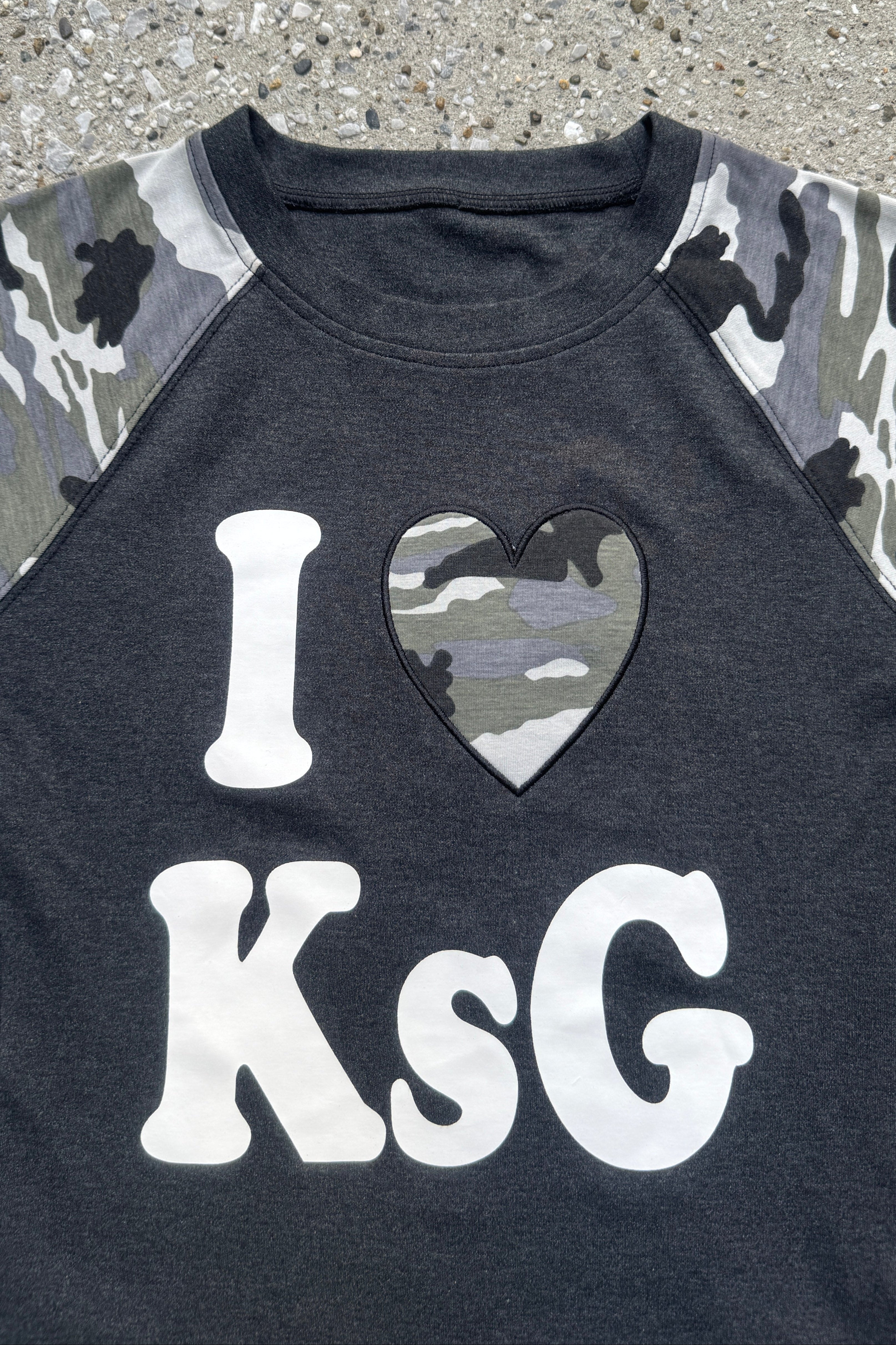 カモフラージュLOVEクロップドTシャツ KSG20930