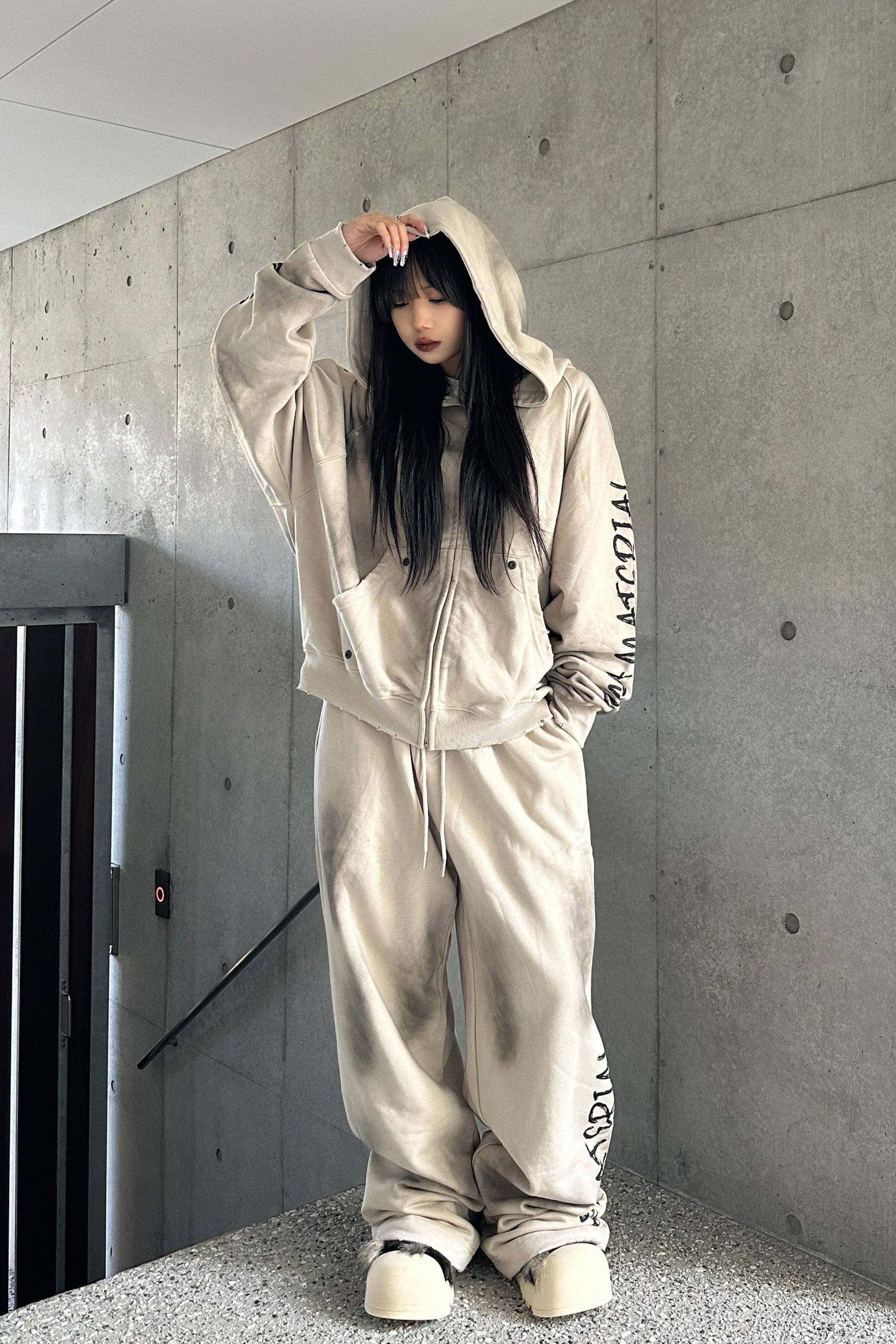 ドルマンジップフーディー KSG20618