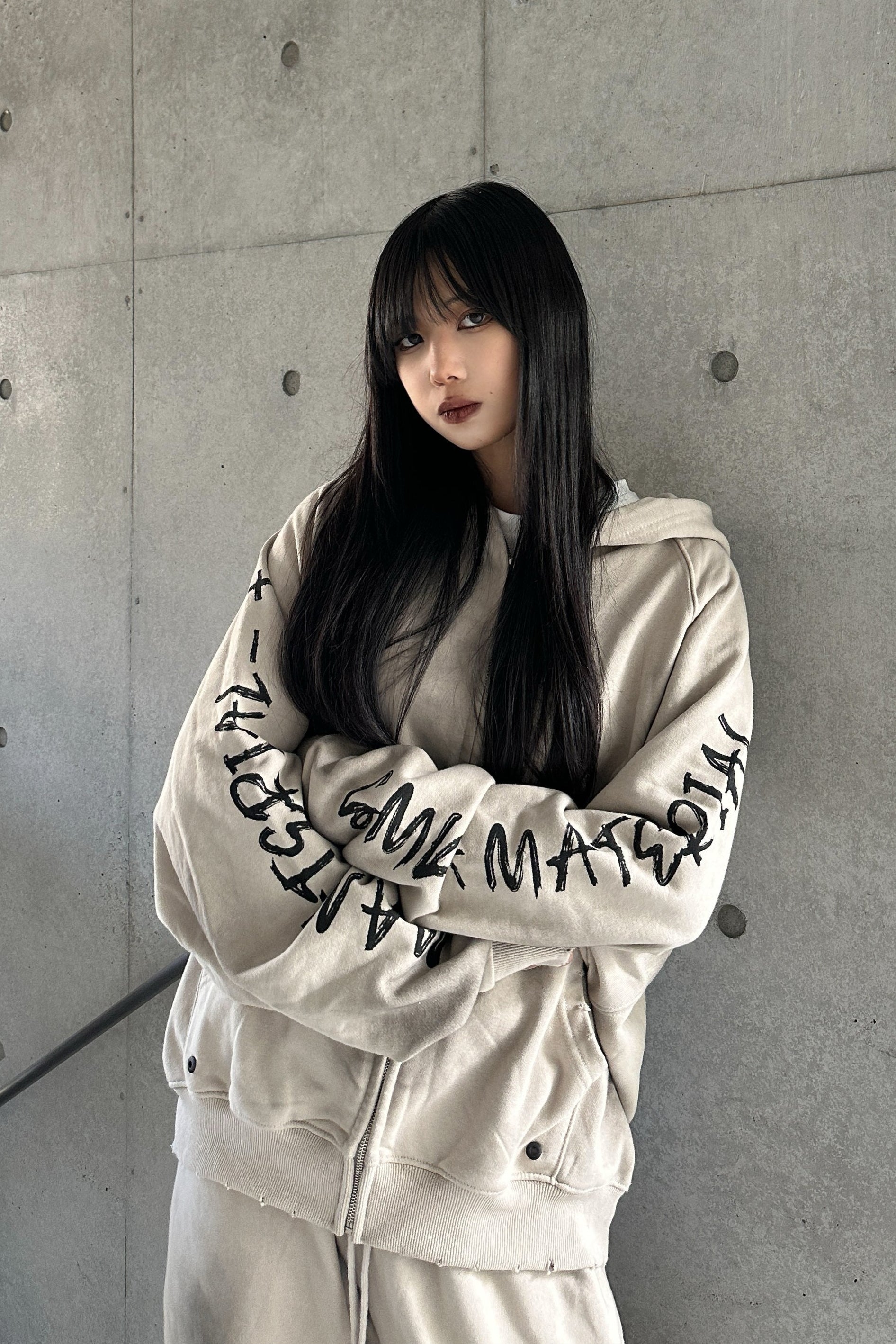 ドルマンジップフーディー KSG20618