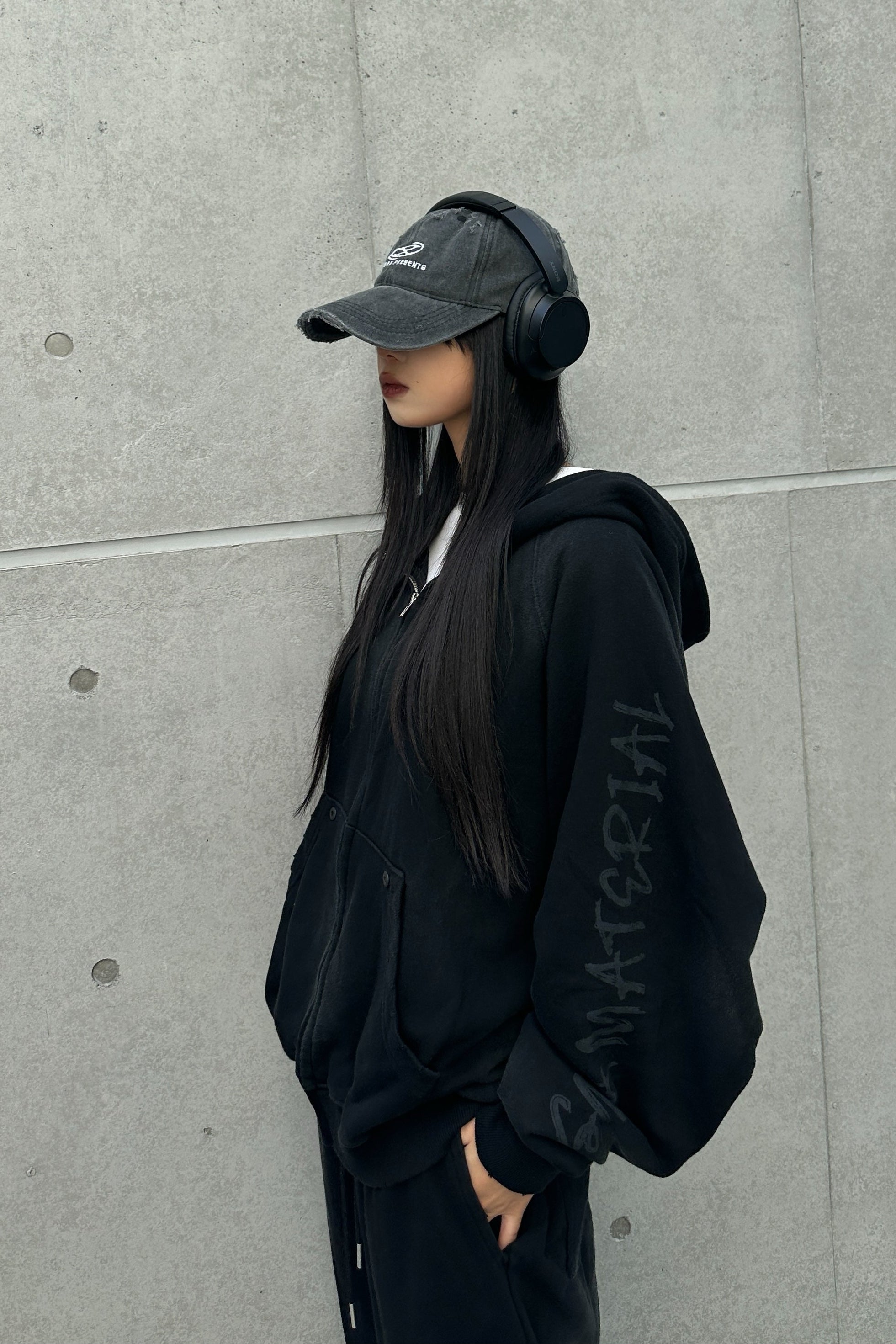 ドルマンジップフーディー KSG20618