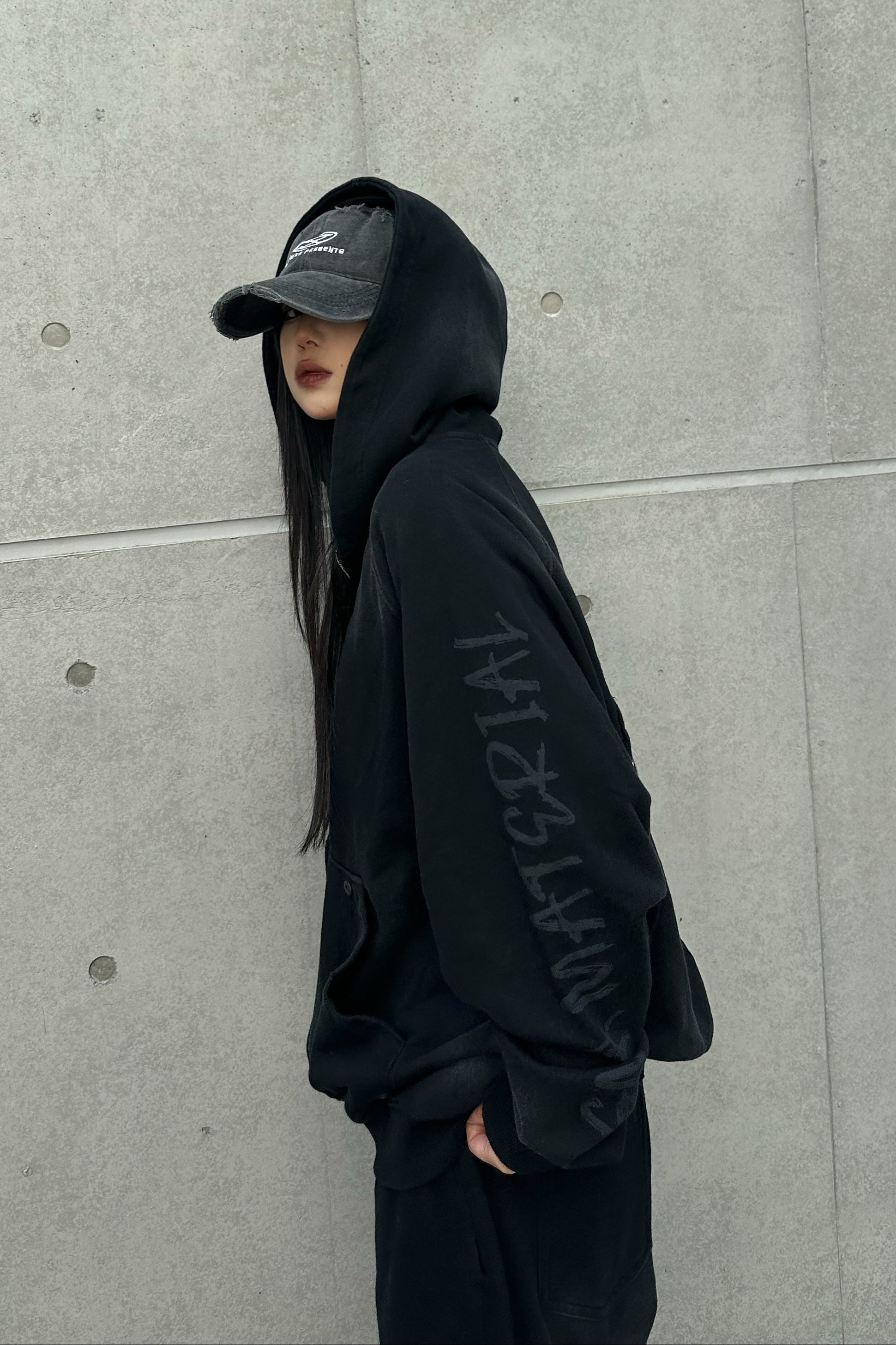 ドルマンジップフーディー KSG20618