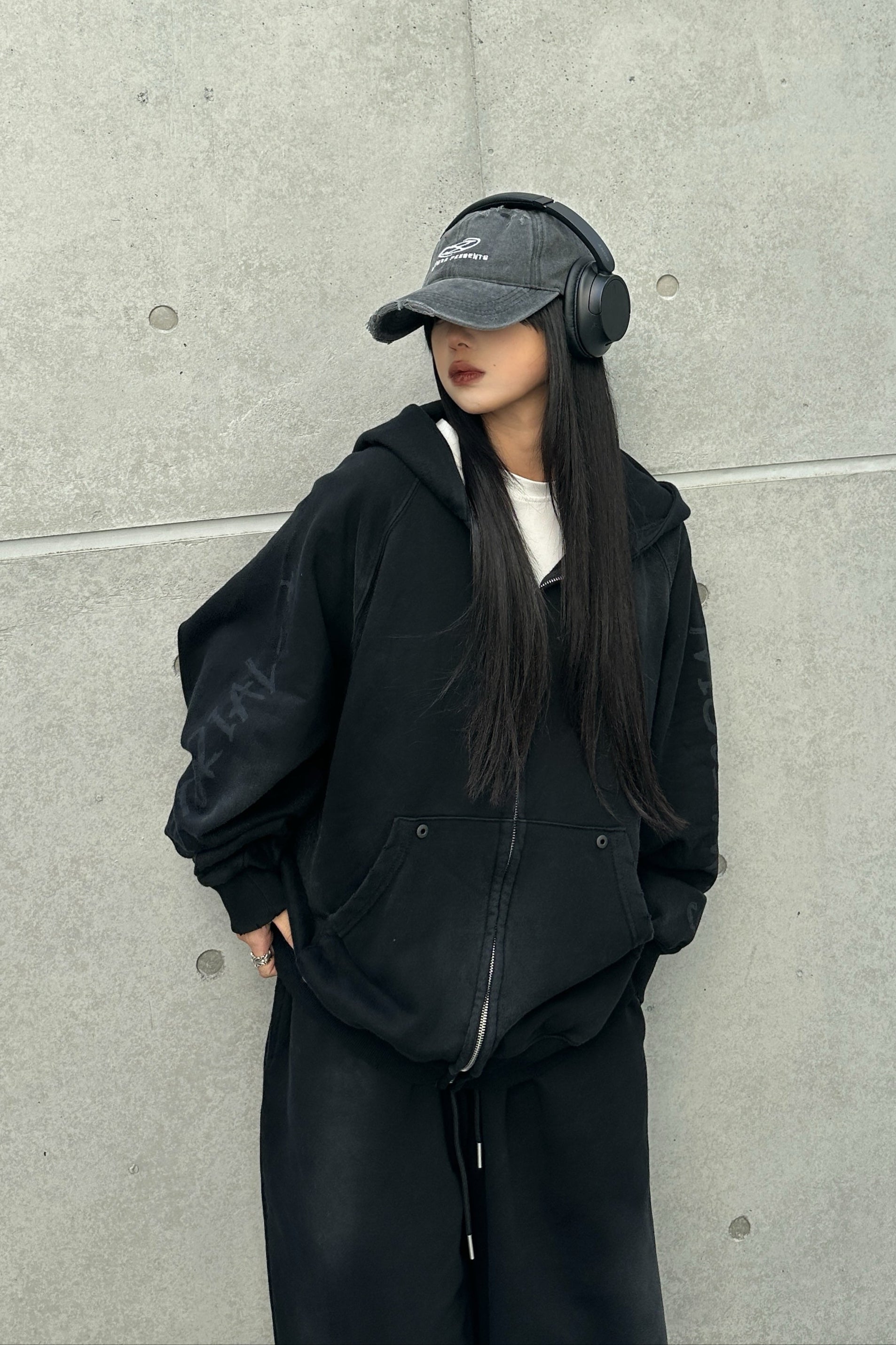 ドルマンジップフーディー KSG20618