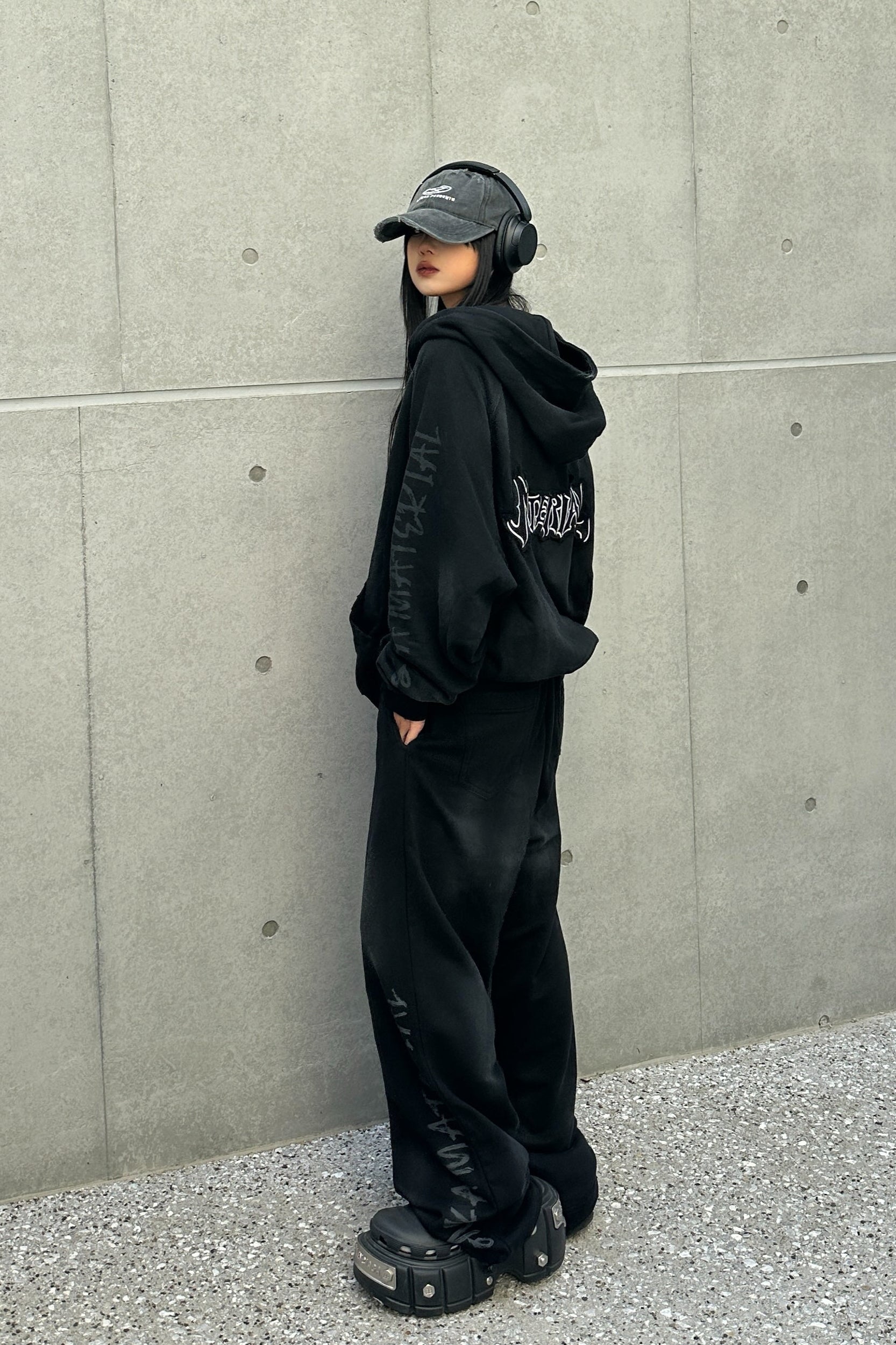 ドルマンジップフーディー KSG20618