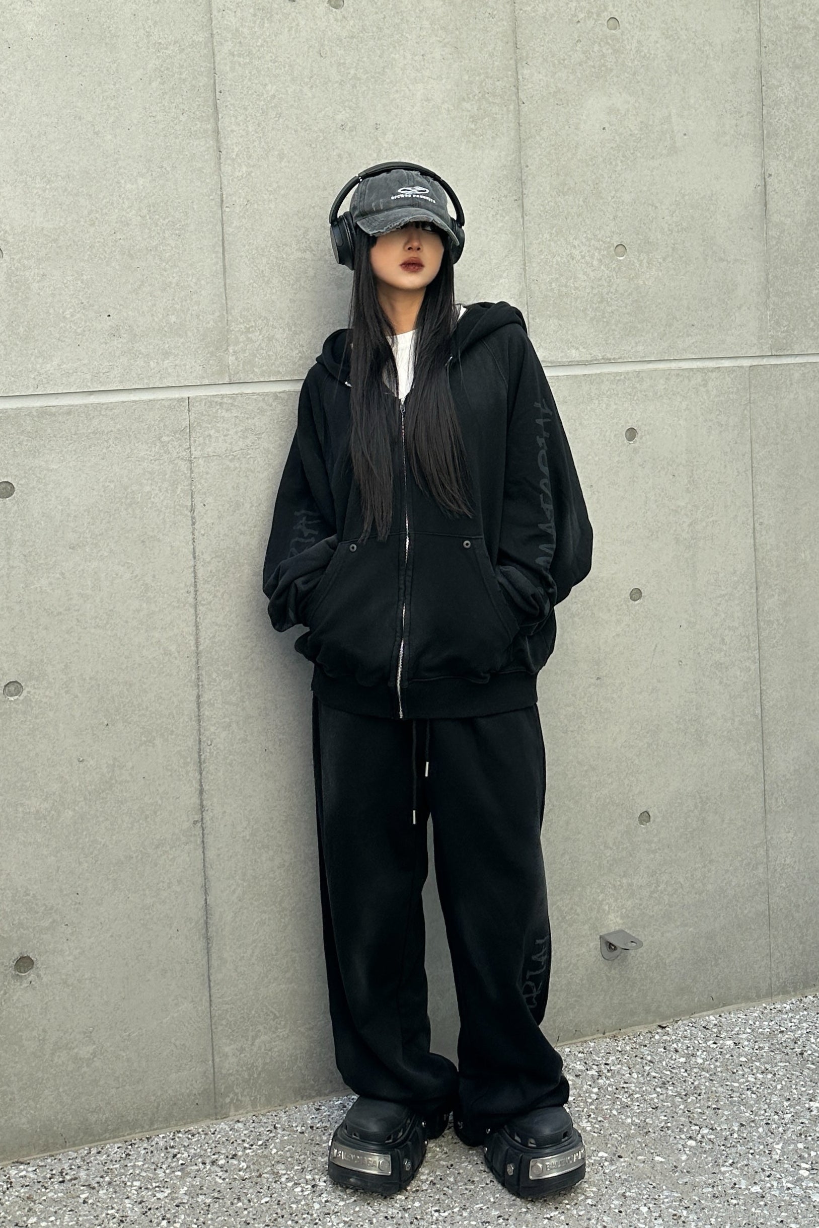 ドルマンジップフーディー KSG20618