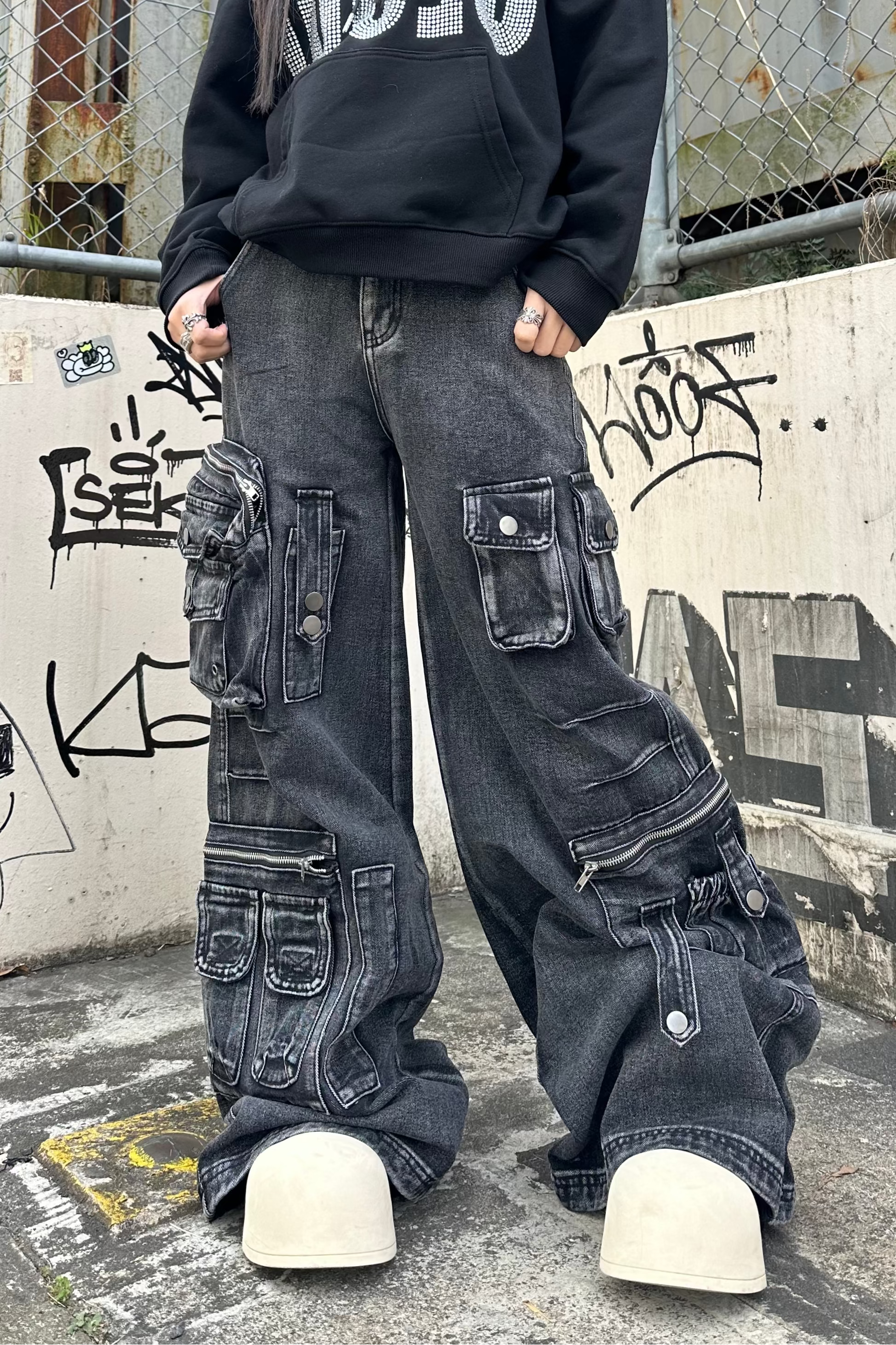 ウォッシュドマルチポケットカーゴパンツ KSG19387