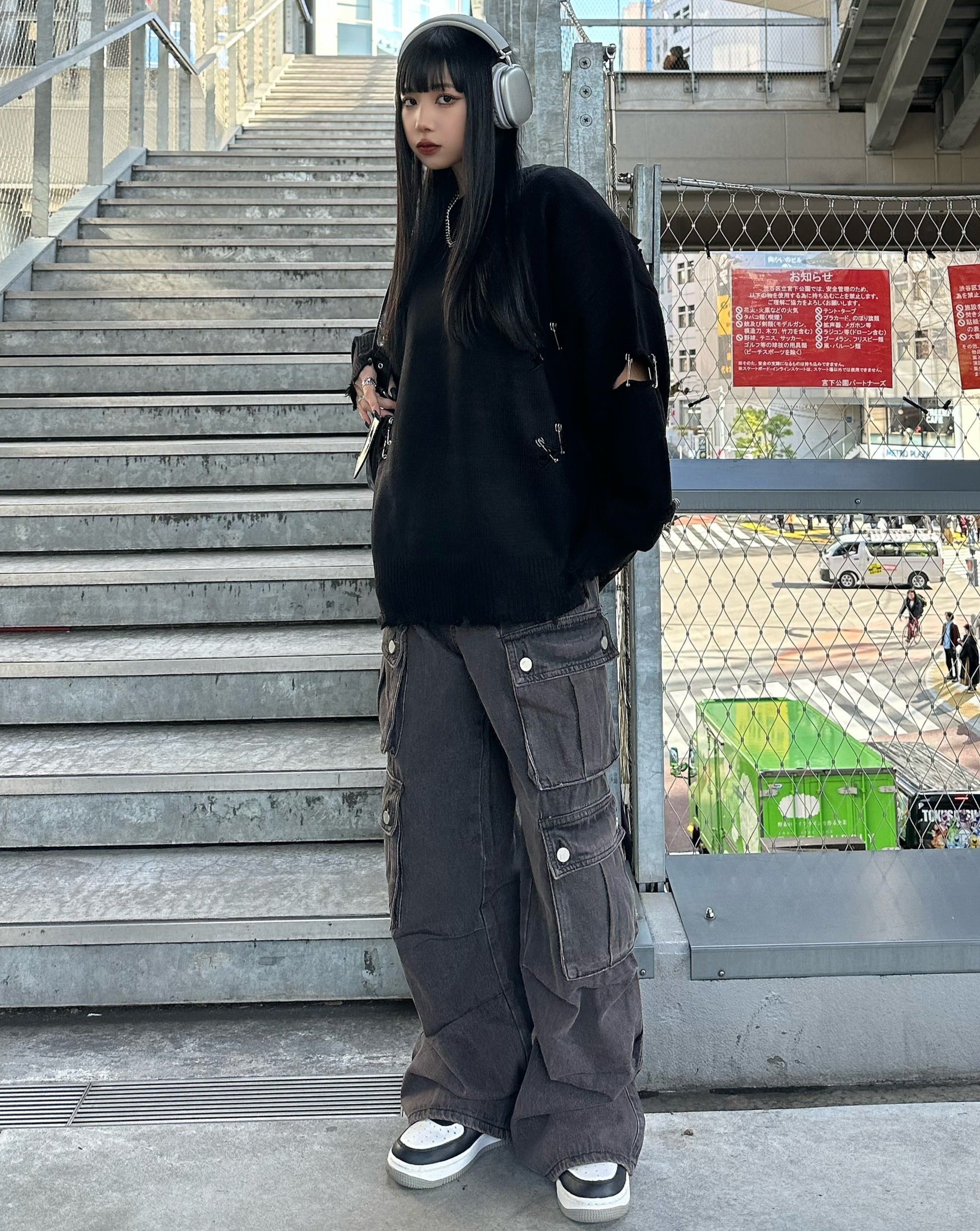 オーバーサイズダメージピンニット KSG18977