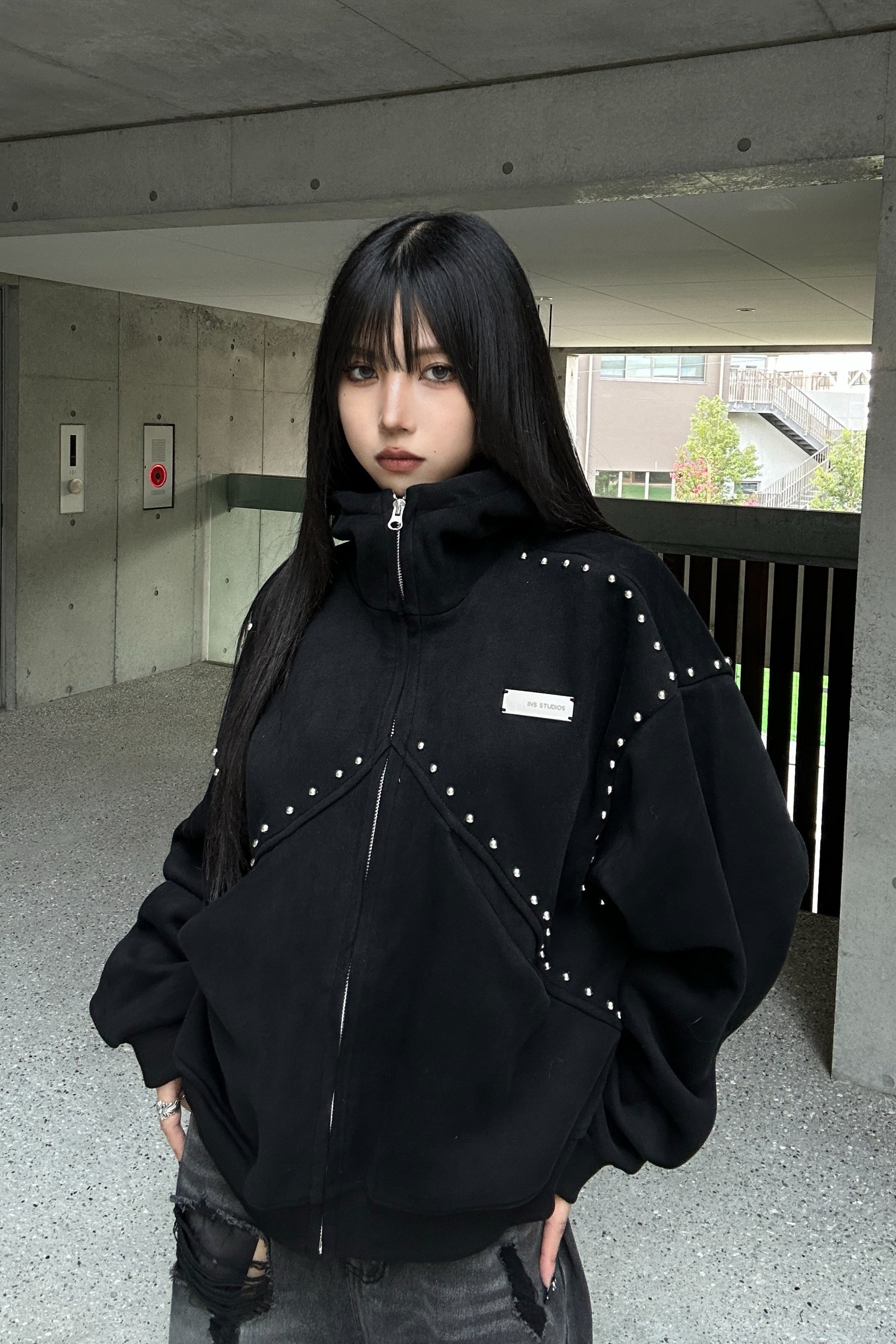 Studs Line Zip Hoodie KSG21043