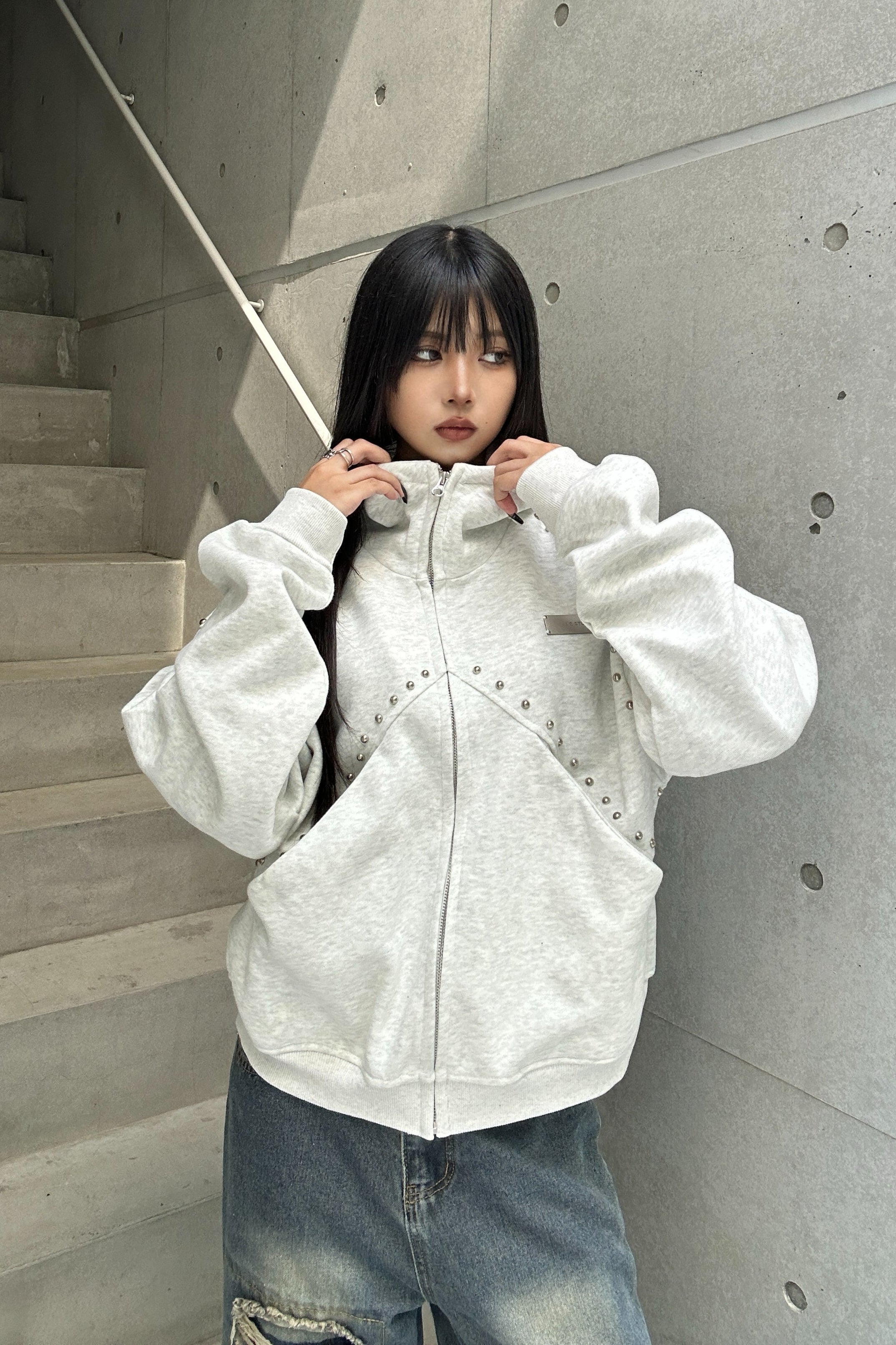 Studs Line Zip Hoodie KSG21043