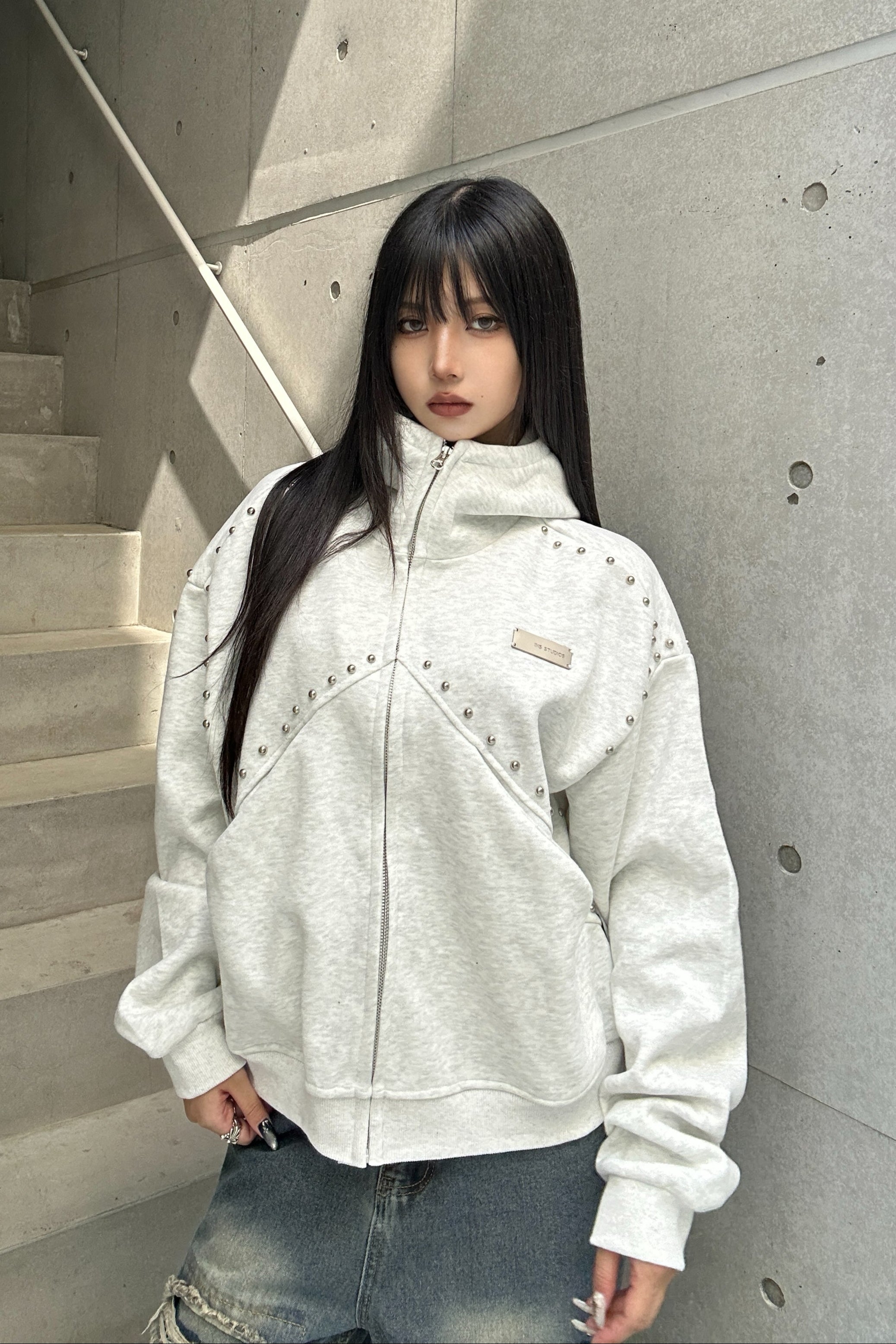 Studs Line Zip Hoodie KSG21043