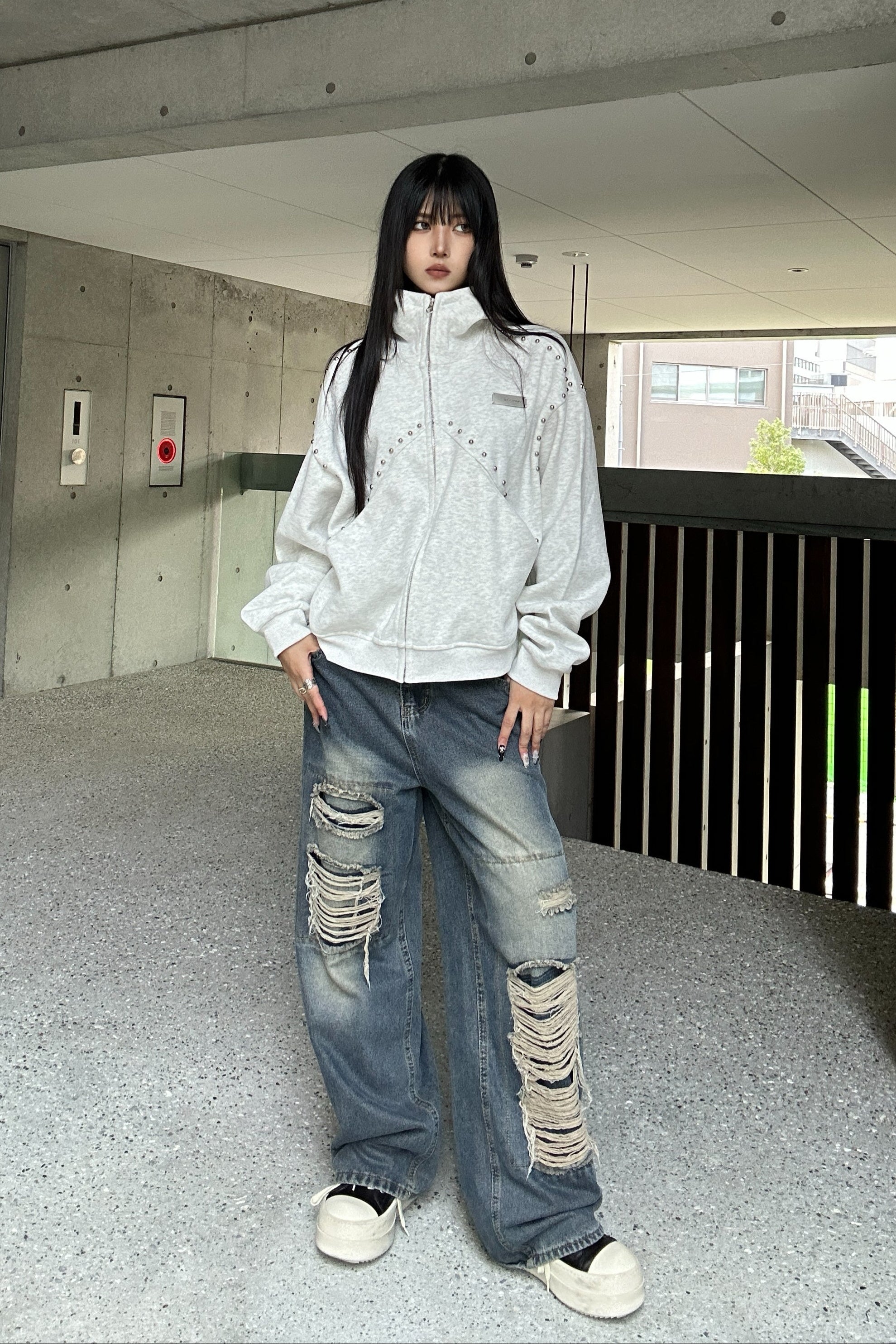 Studs Line Zip Hoodie KSG21043