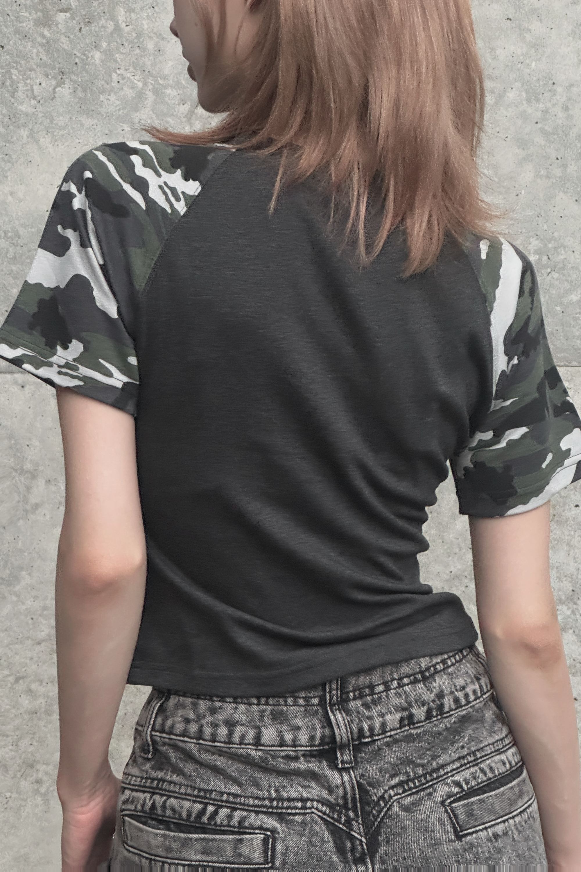 カモフラージュLOVEクロップドTシャツ KSG20930