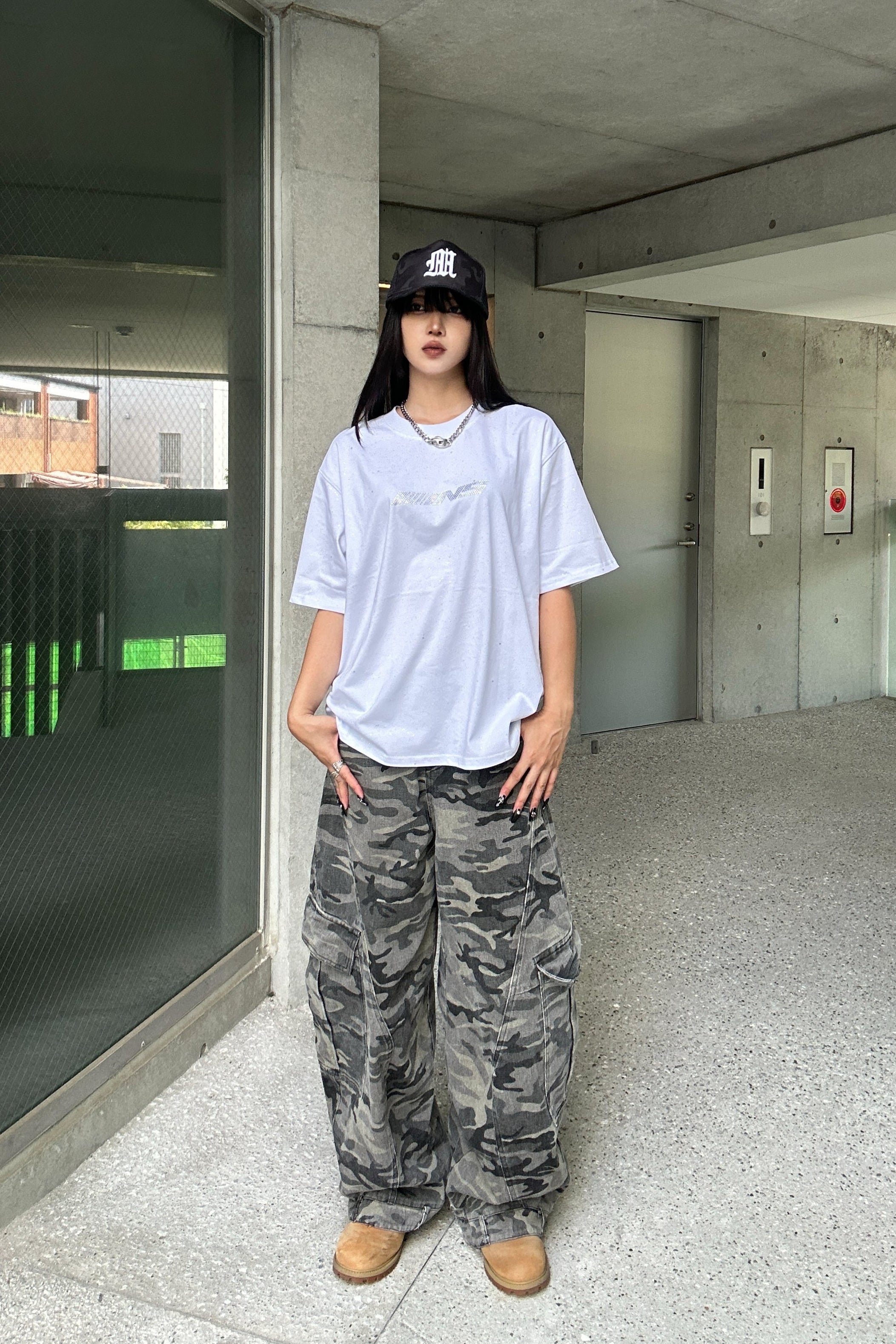 kirakira over logo T-shirt KSG20867