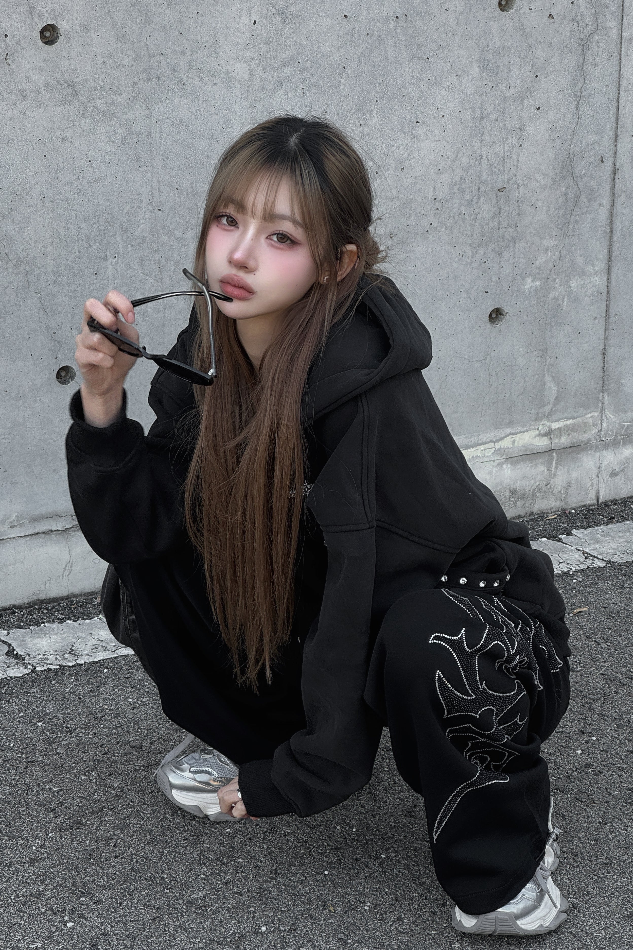 ラインスタッズロゴフーディー KSG21129