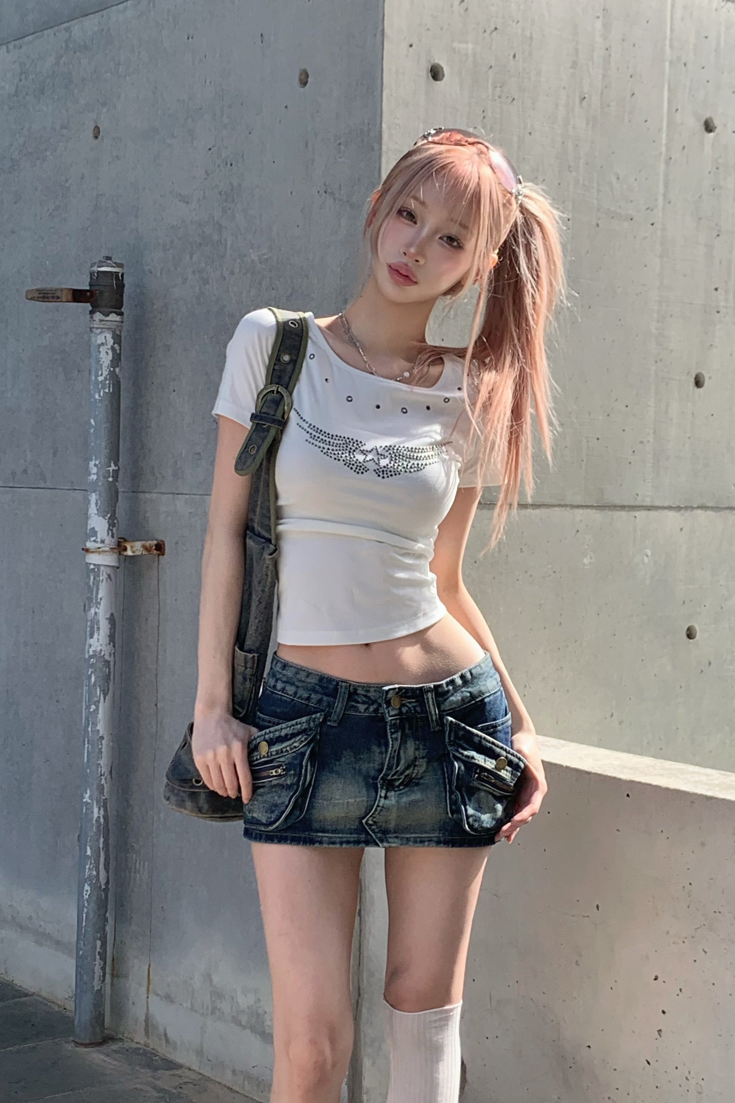 フロントウイングスタッズTシャツ KSG21266