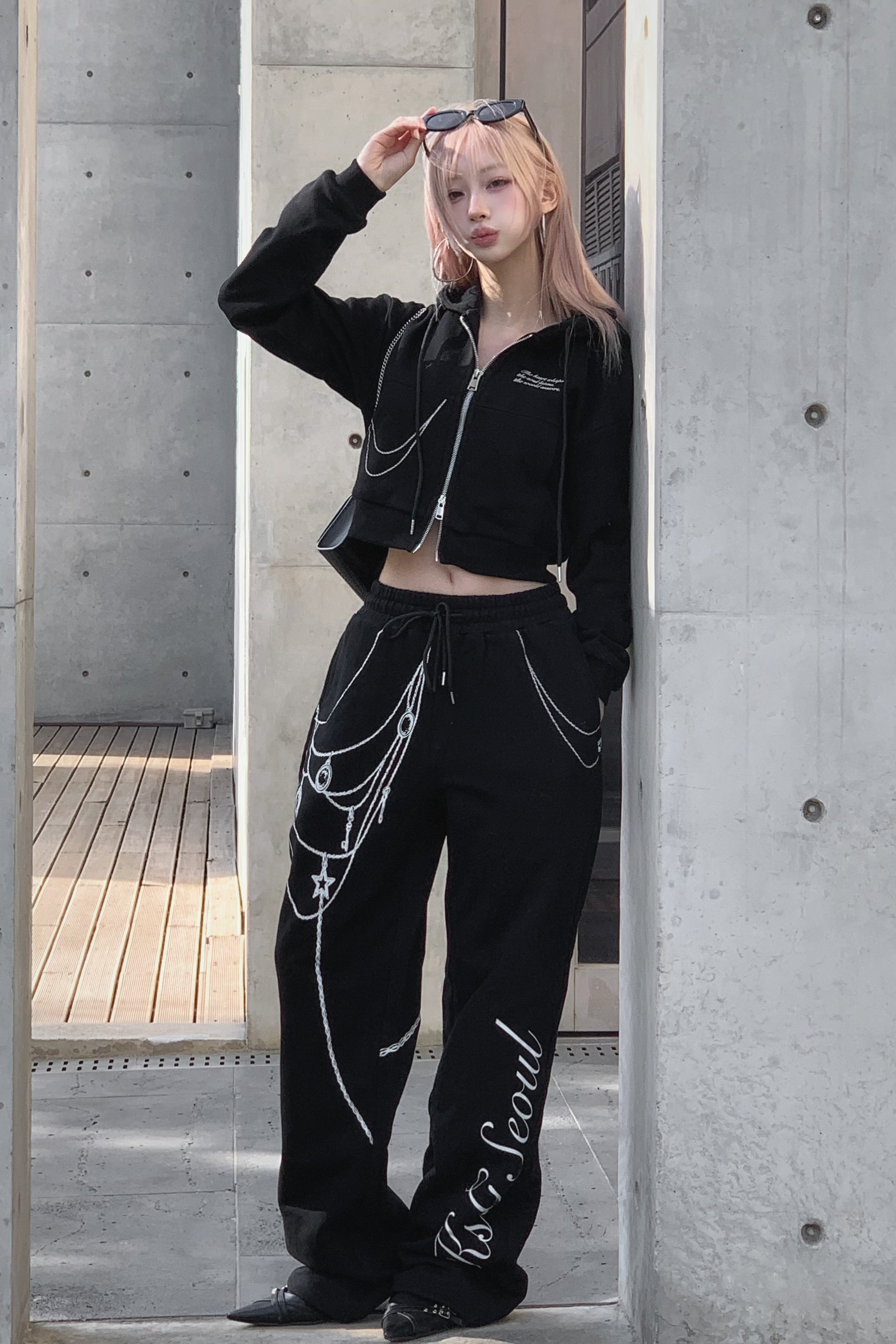 bohemian seoul ストラップカーゴスウェットパンツ チェーンデザインスウェットパンツ KSG19412