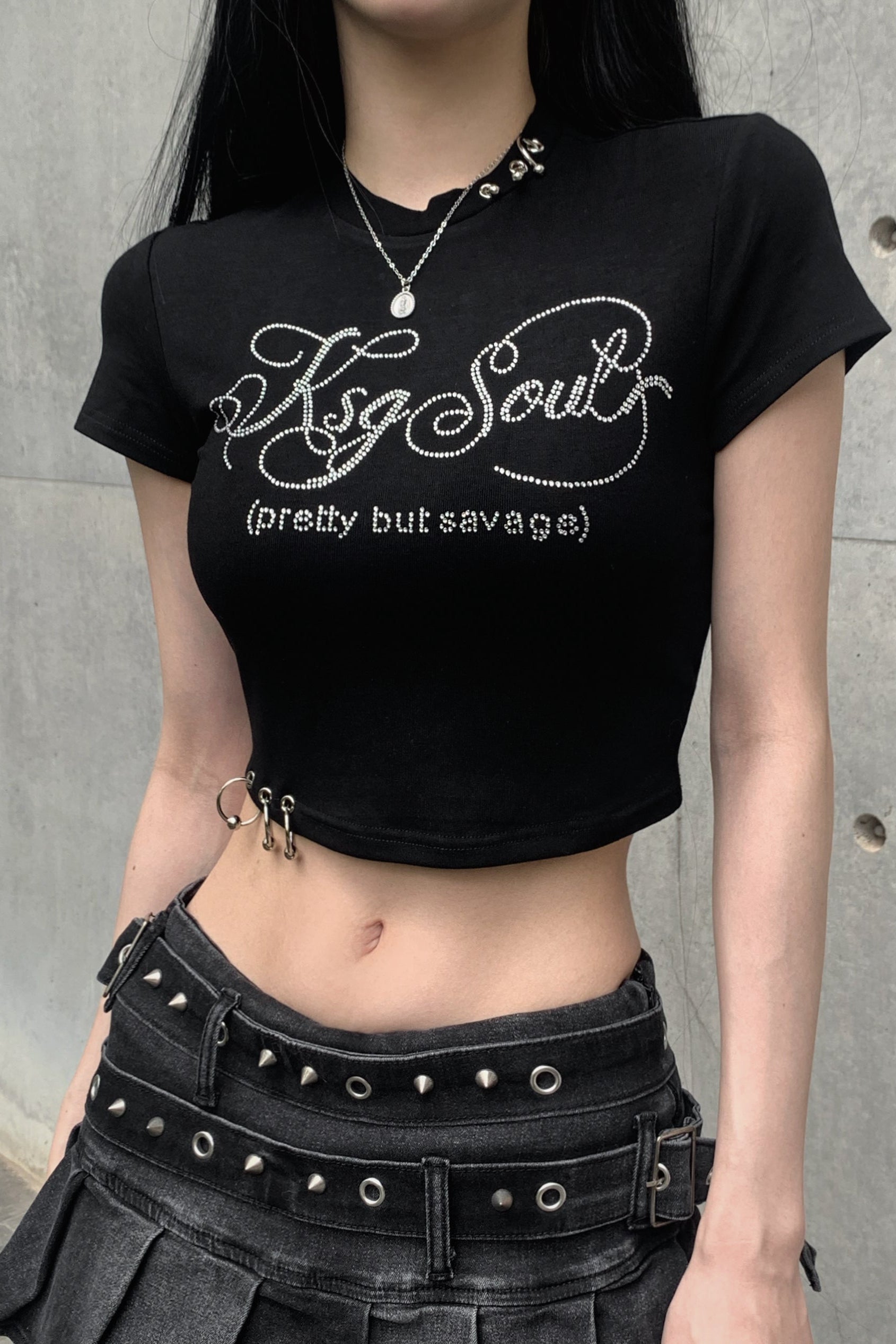 ピアスビジューTシャツ KSG21299