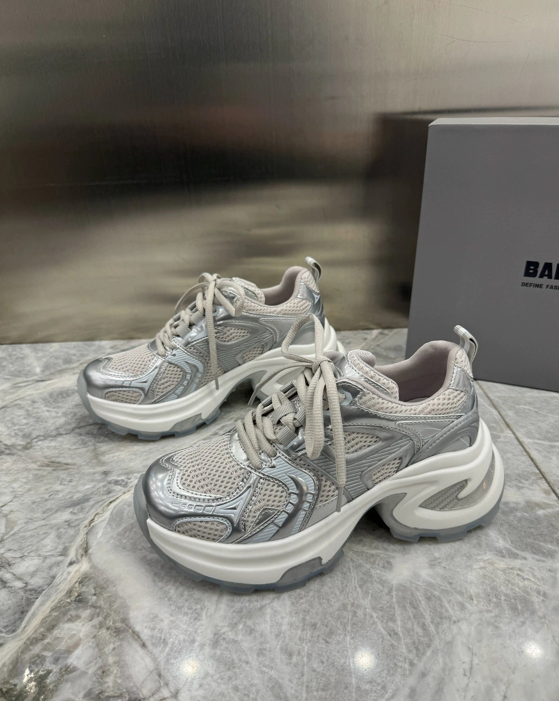 simple dad shoes KSG19191