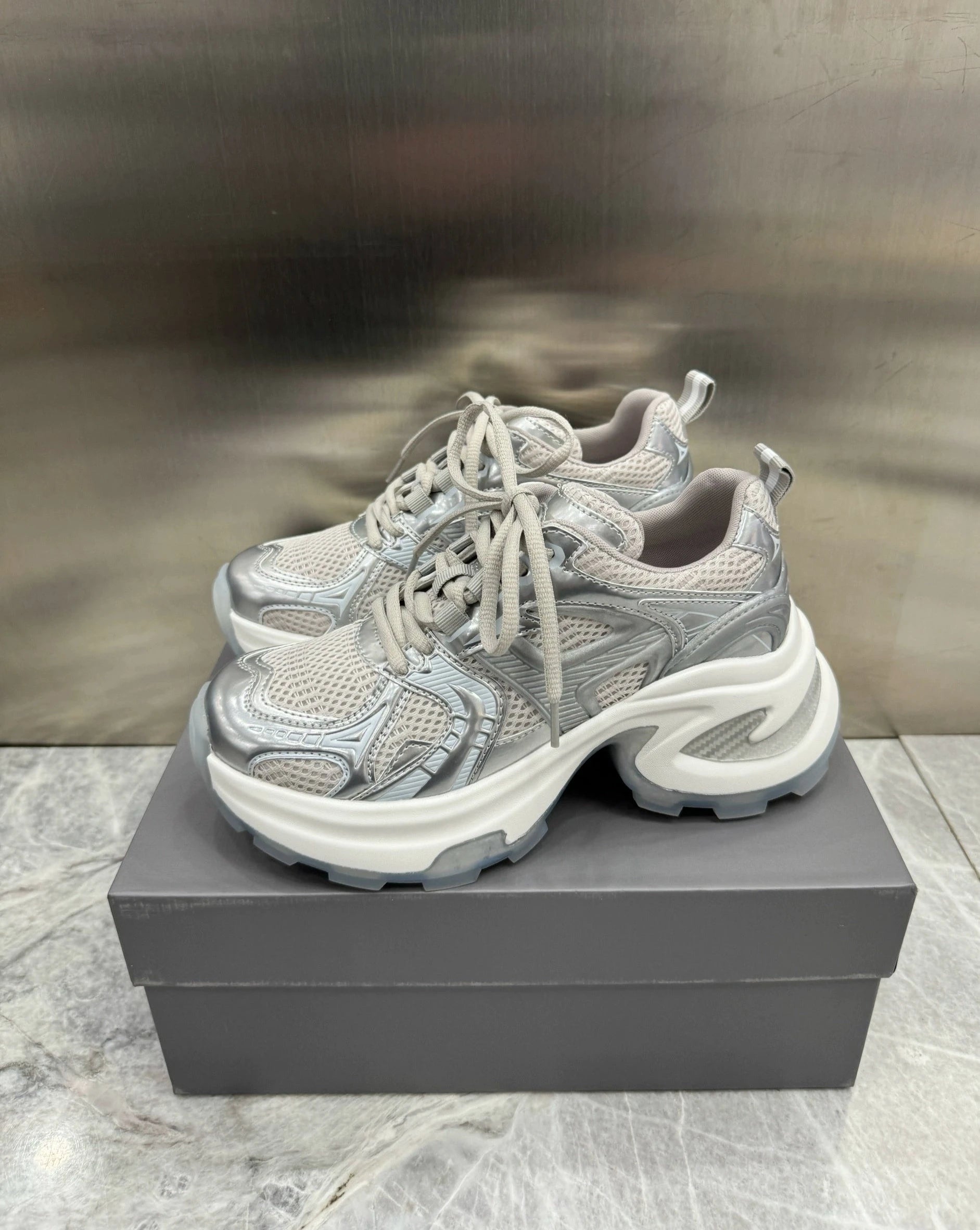 simple dad shoes KSG19191