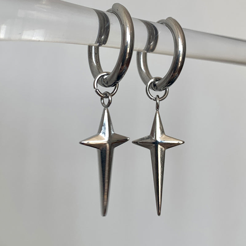 ピアス