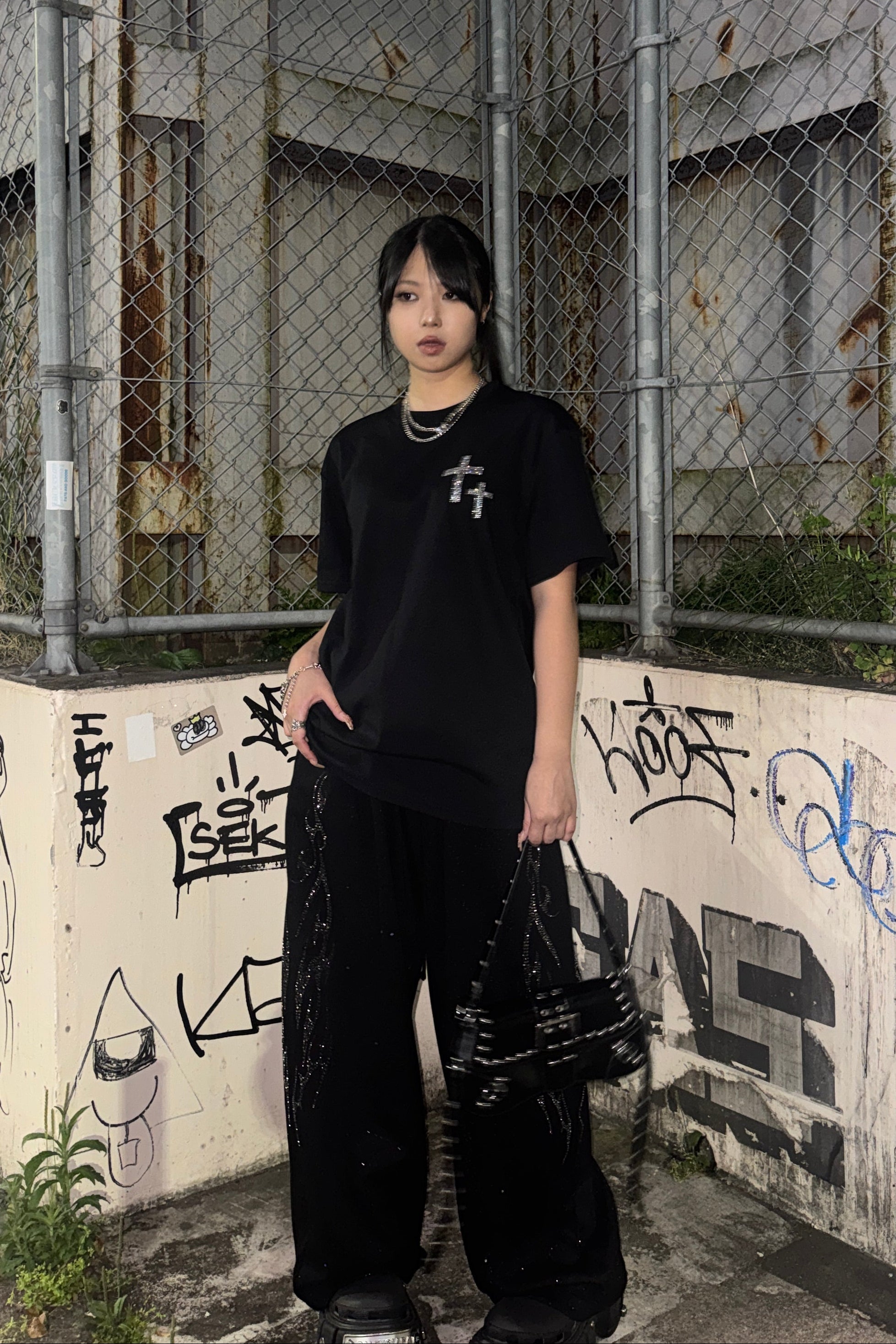 バックレタリングビジューTシャツ KSG21293