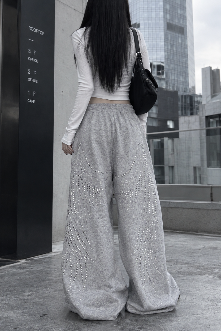 back wing sweat pants KSG19462