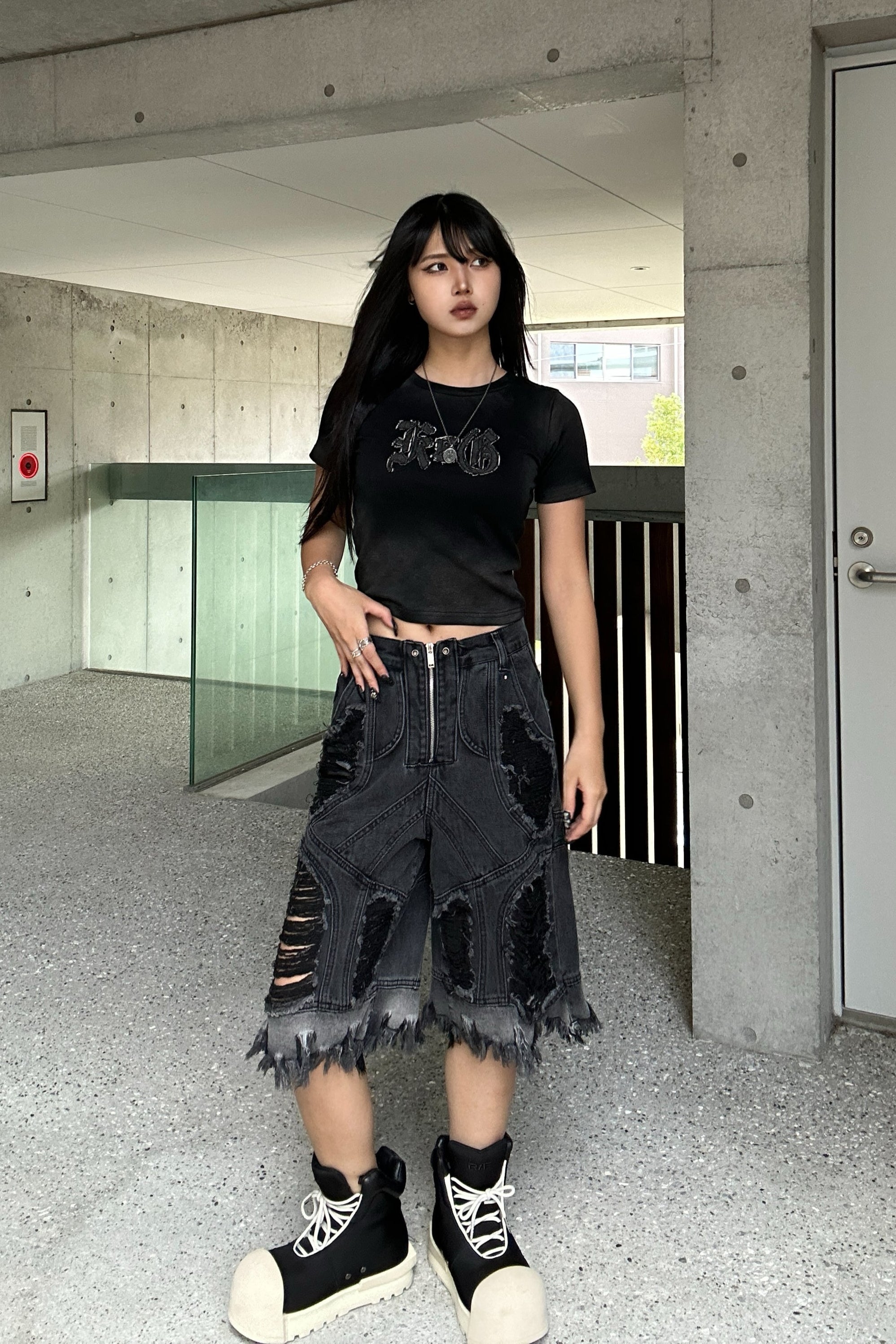 fringe damage denim half pants KSG19310