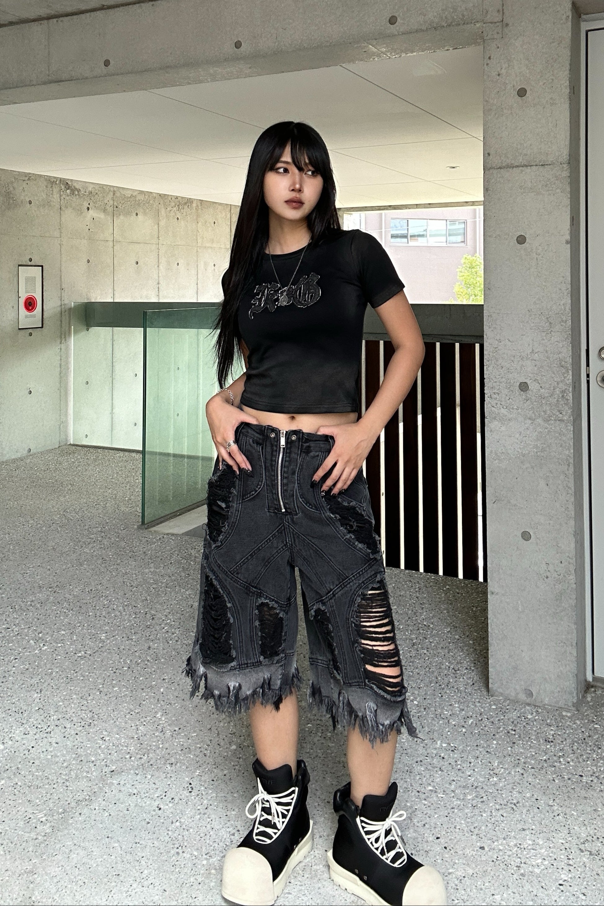 fringe damage denim half pants KSG19310