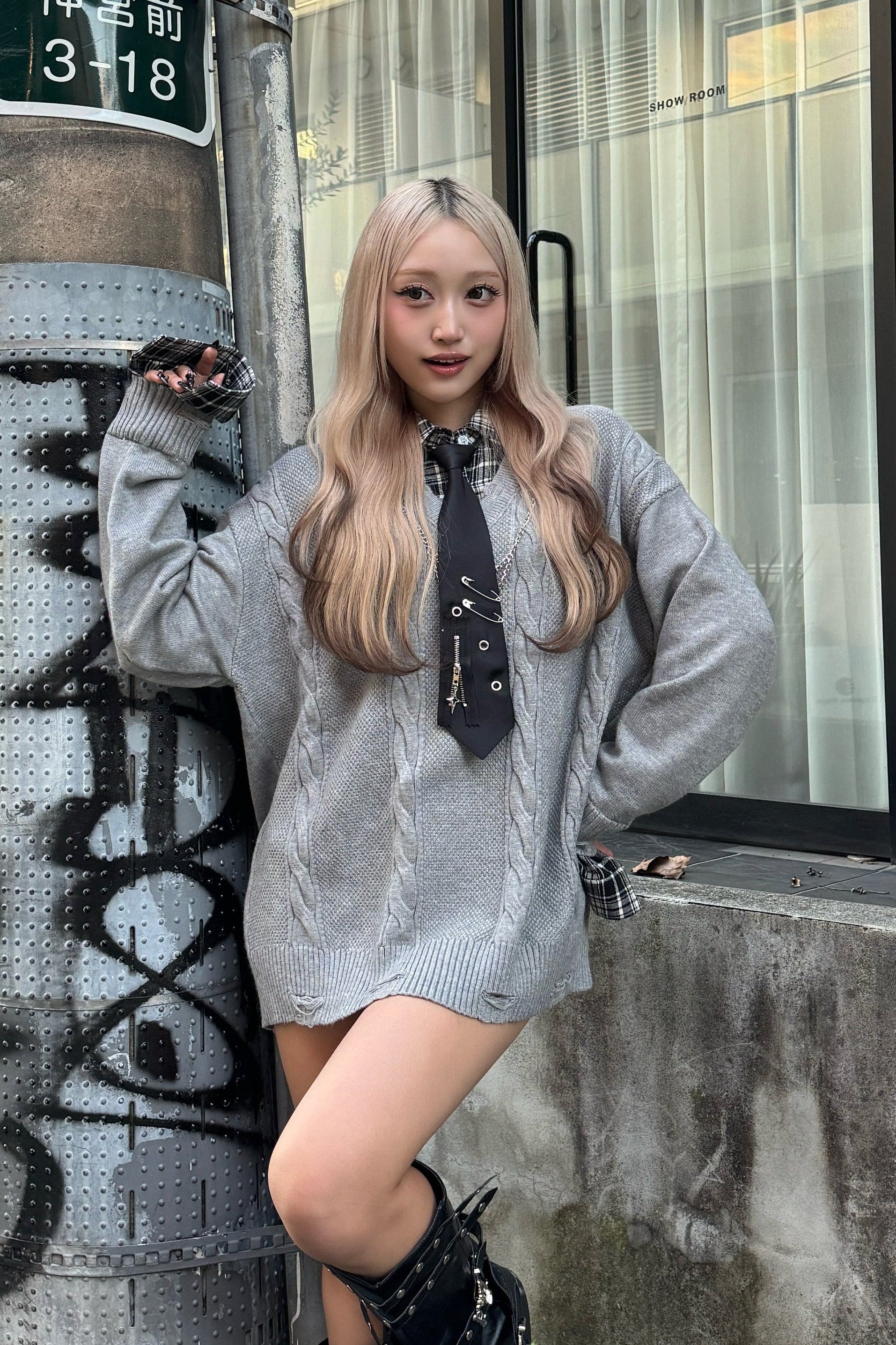 エンブレムチェックニット KSG21126