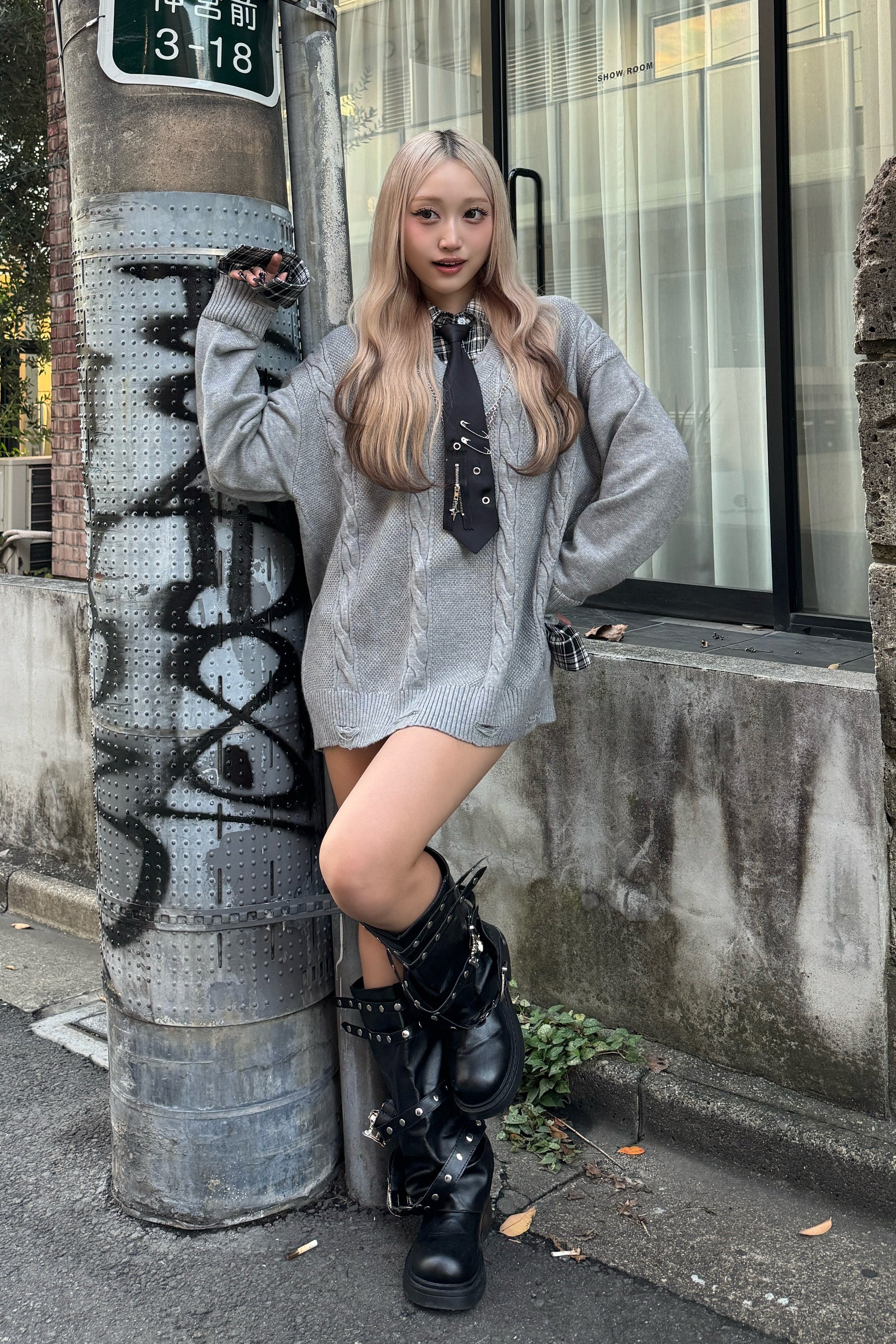 エンブレムチェックニット KSG21126