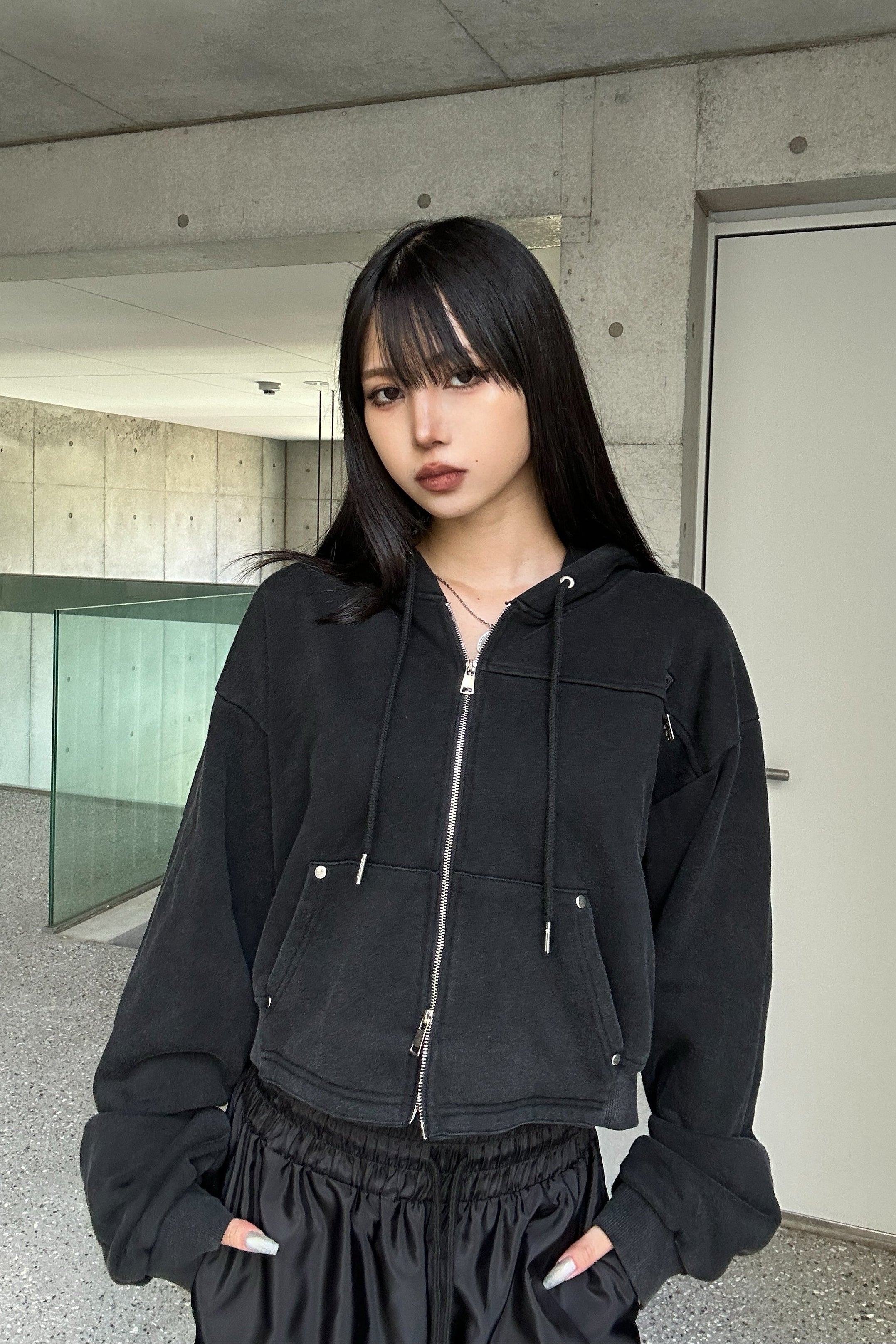 トライバルロゴスタッズパーカー KSG20936