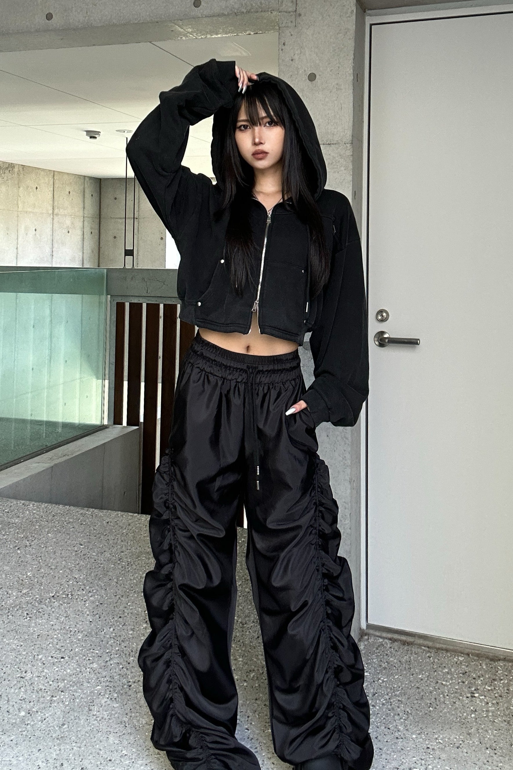 トライバルロゴスタッズパーカー KSG20936