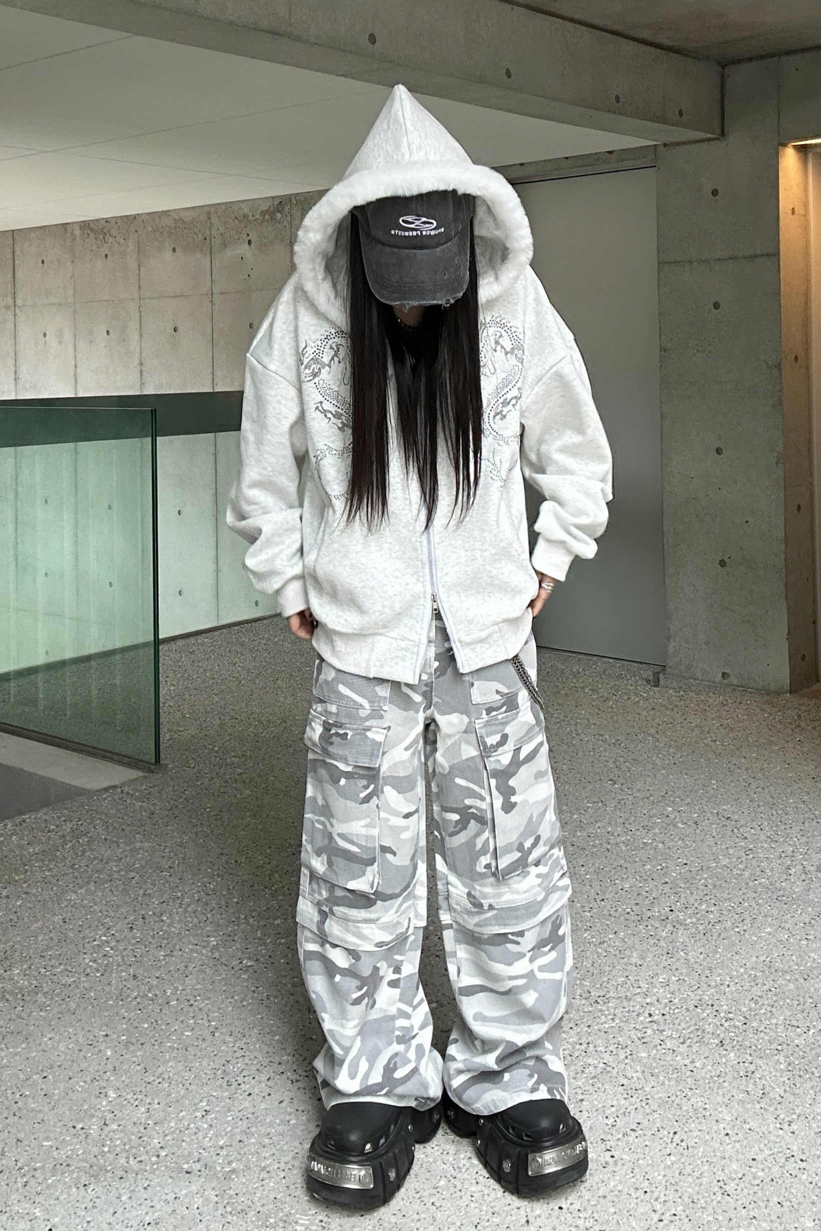 gray camouflage pants KSG19268