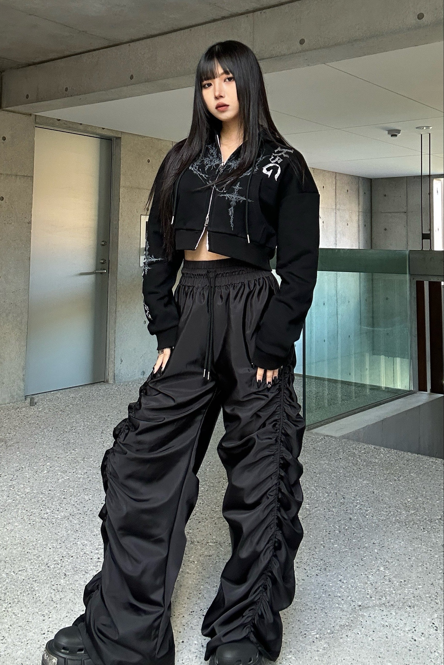 クロップドビジュープリントパーカー KSG20934