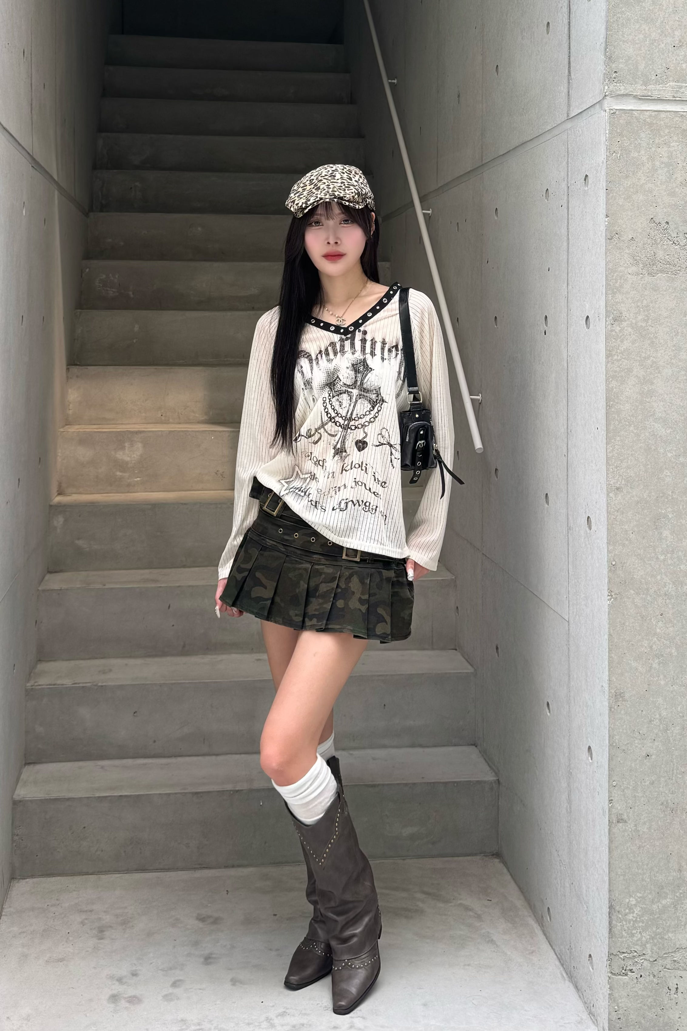Vneck cross seir knit KSG20972