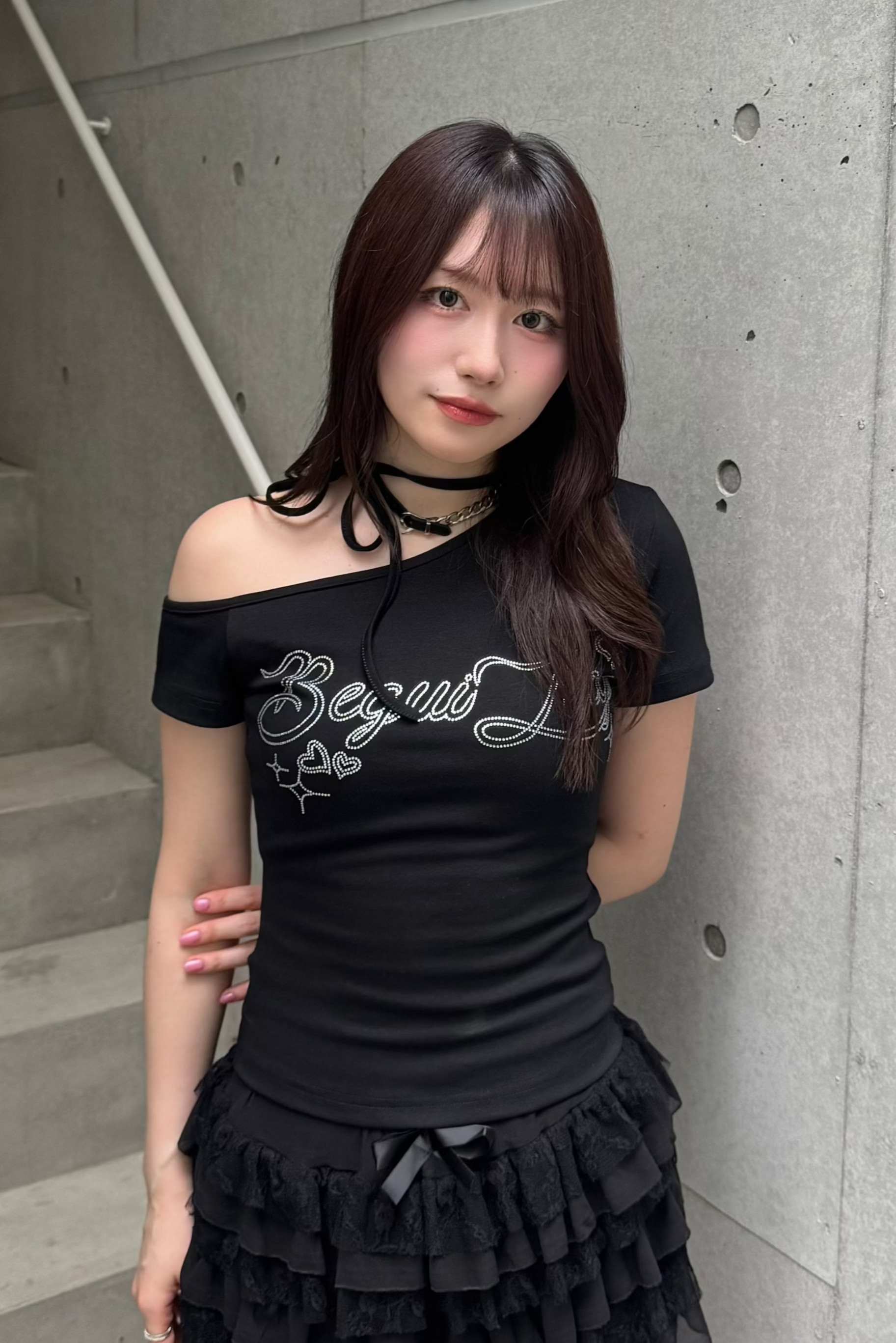 ラインストーンワンショルダーTシャツ KSG20850