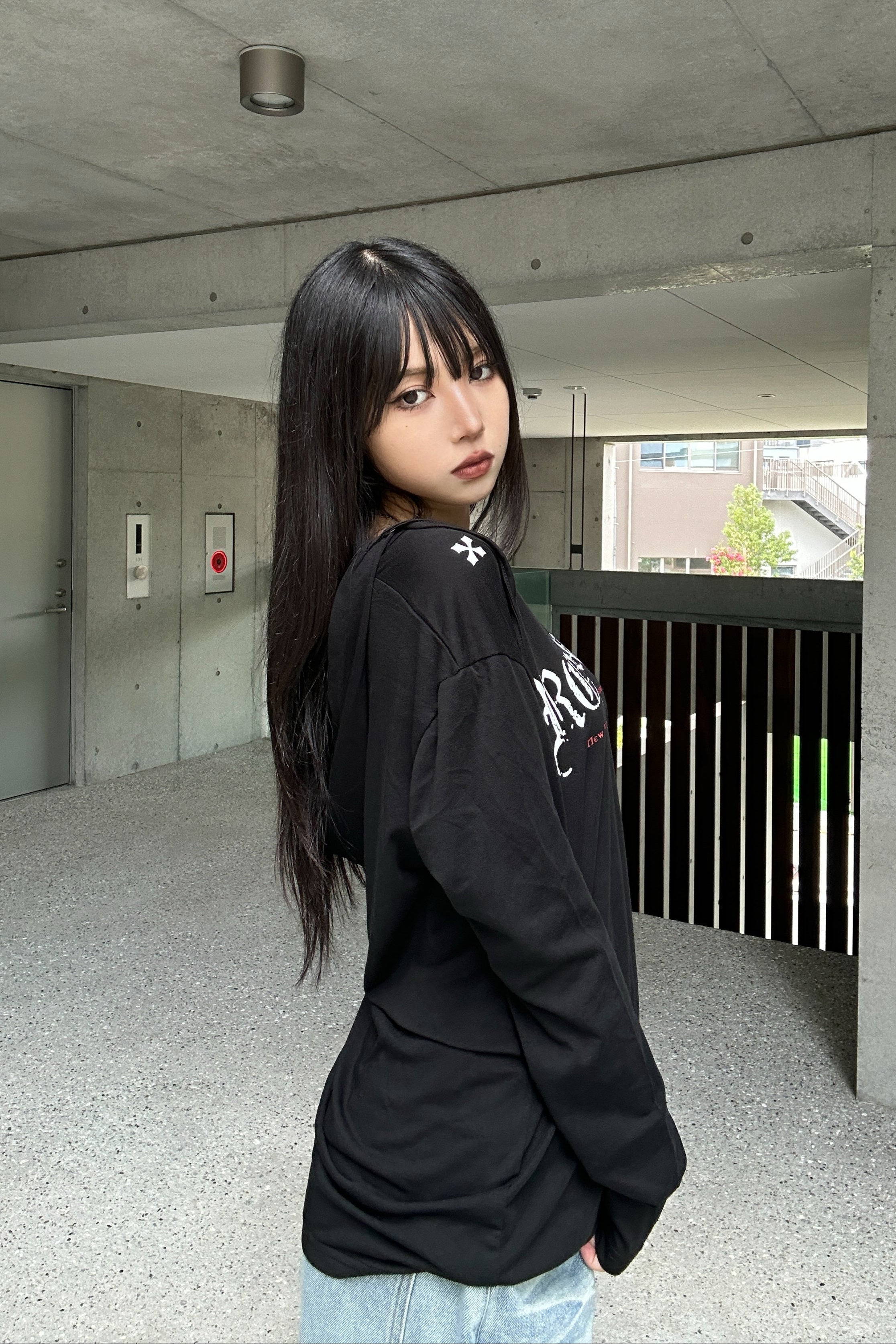 Shoulder Cross Hoodie Top KSG21035