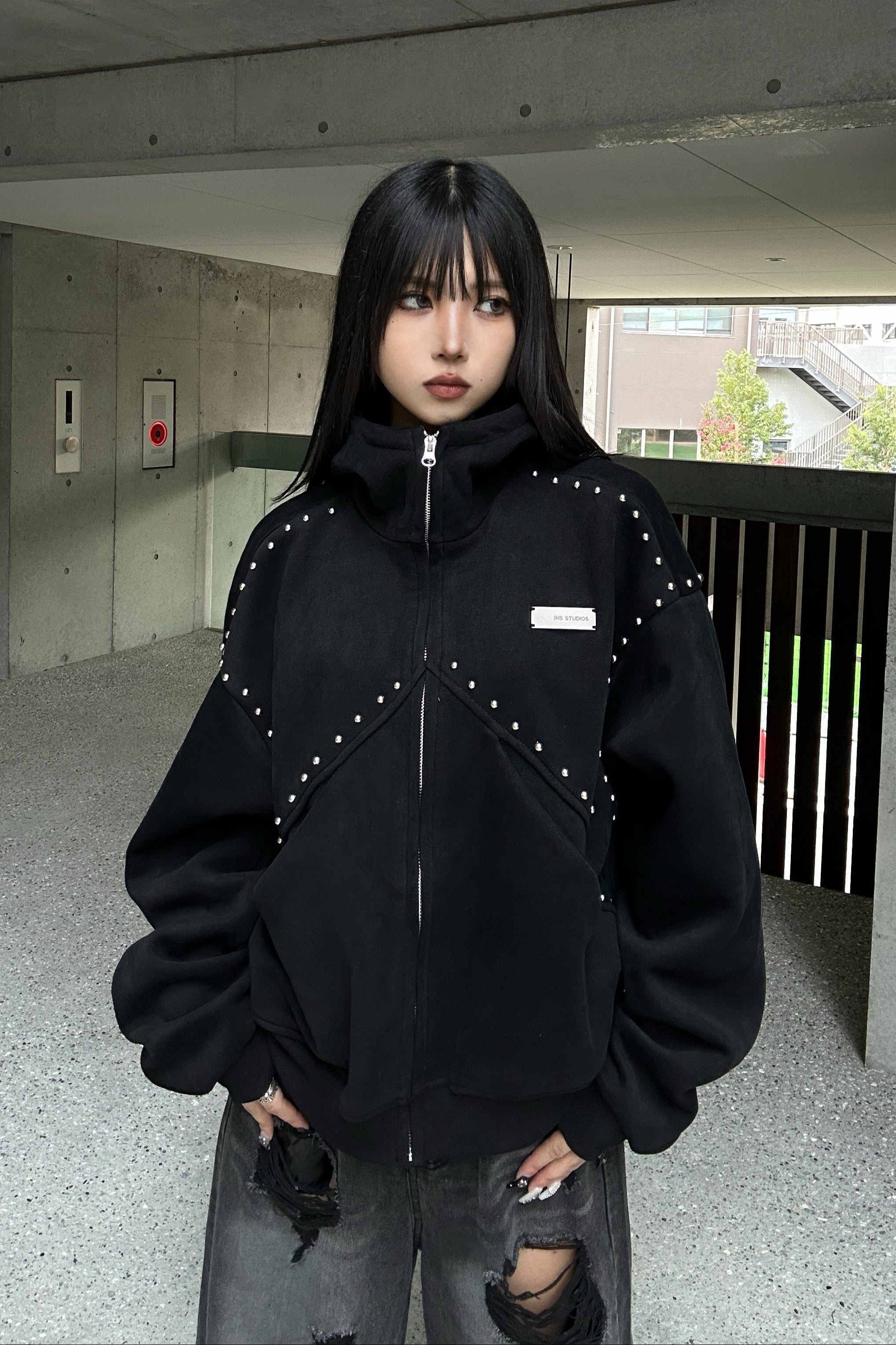 Studs Line Zip Hoodie KSG21043