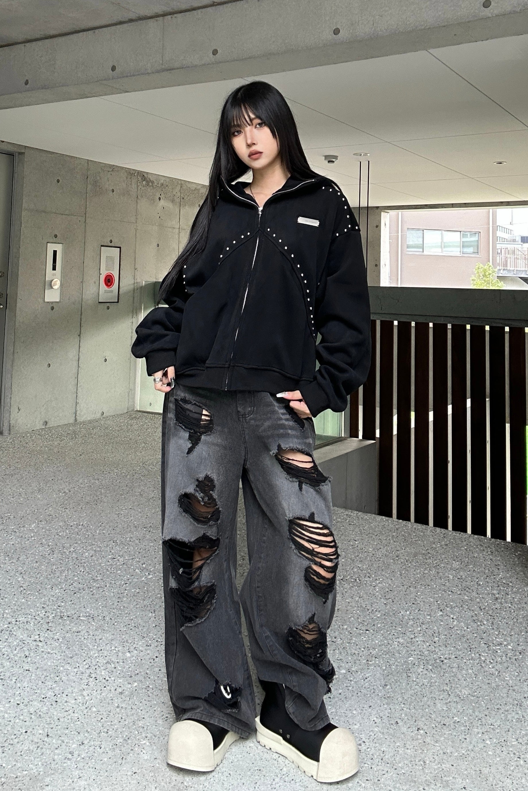 Studs Line Zip Hoodie KSG21043