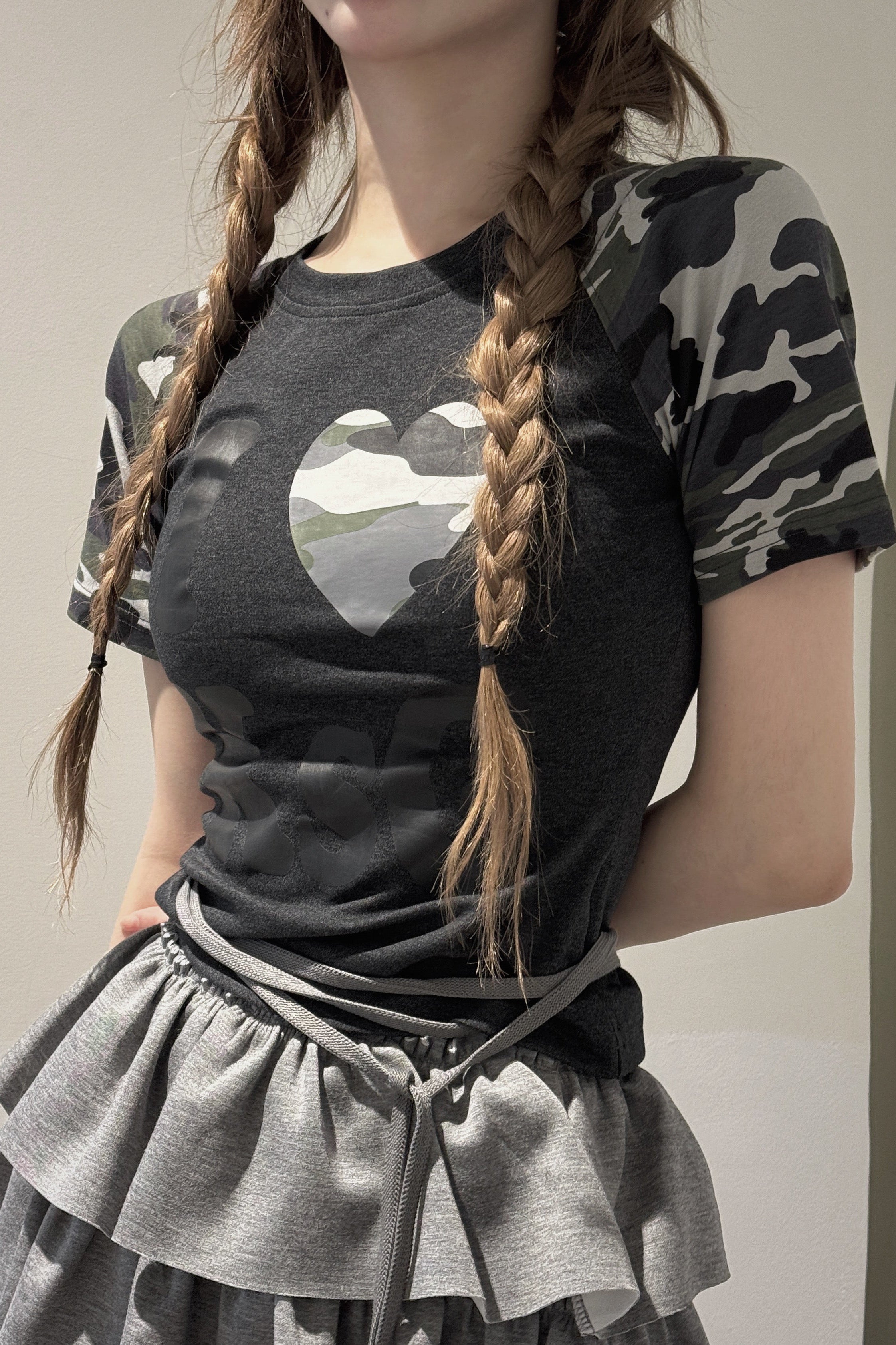 カモフラージュLOVEクロップドTシャツ KSG20930