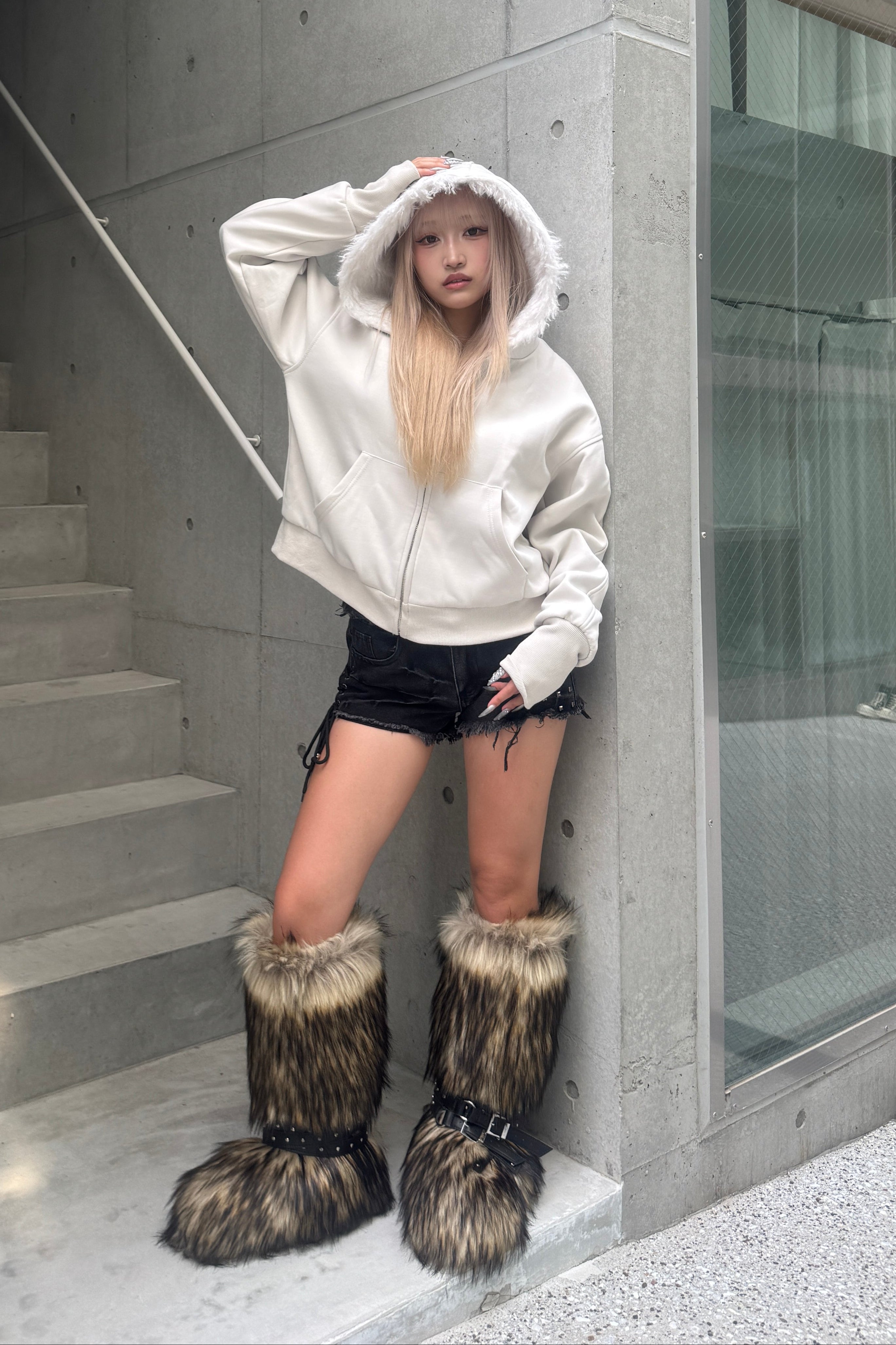 Snow Fluffy Cropped Parker KSG20954